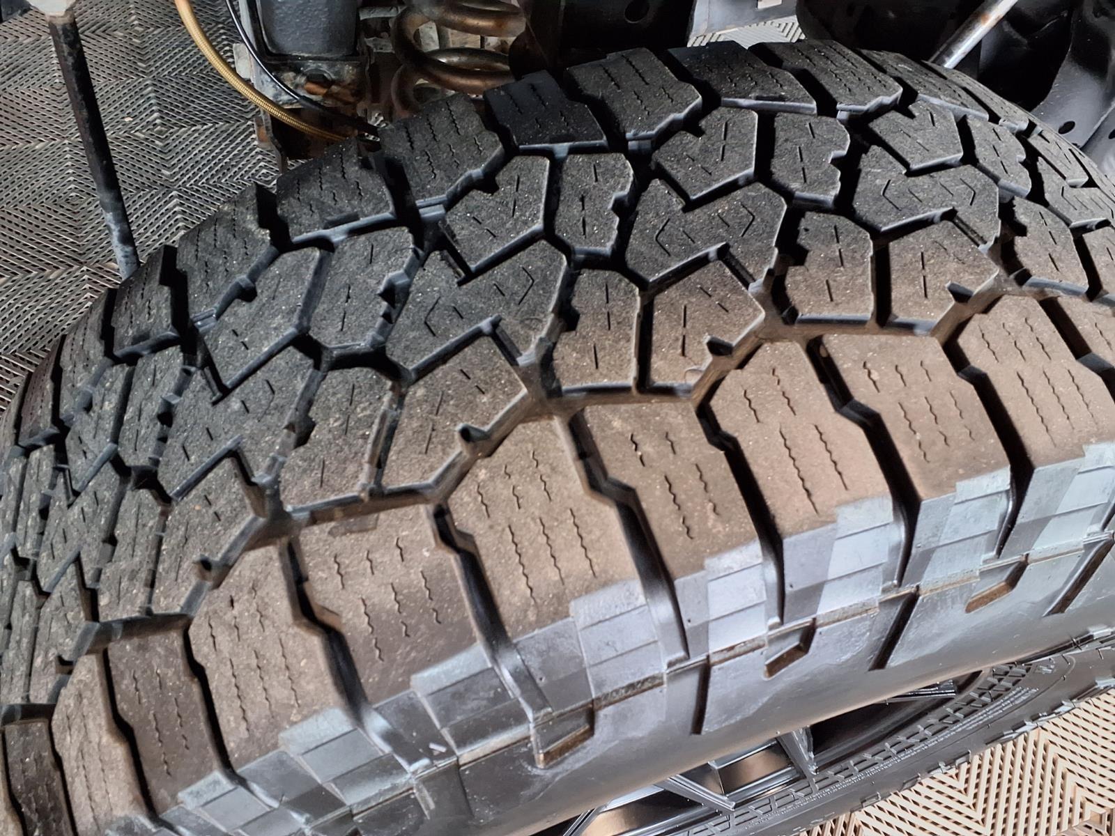 2021 Jeep Gladiator Rubicon - Hydro Blue Pearlcoat exterior view 9