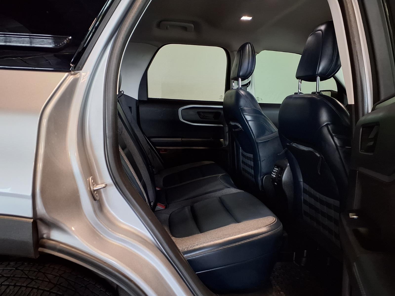 2021 Ford Bronco Sport Outer Banks - Iconic Silver Metallic exterior view 9