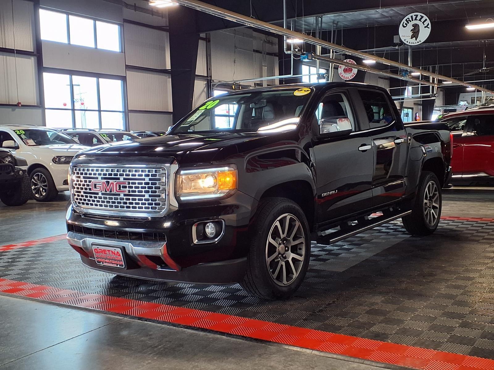 2020 GMC Canyon 4WD Denali - Onyx Black exterior view 3