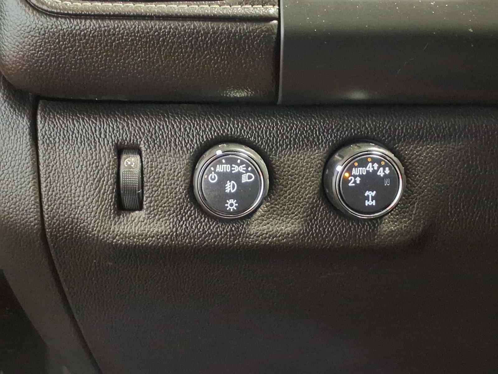 2020 GMC Canyon 4WD Denali - Onyx Black exterior view 18