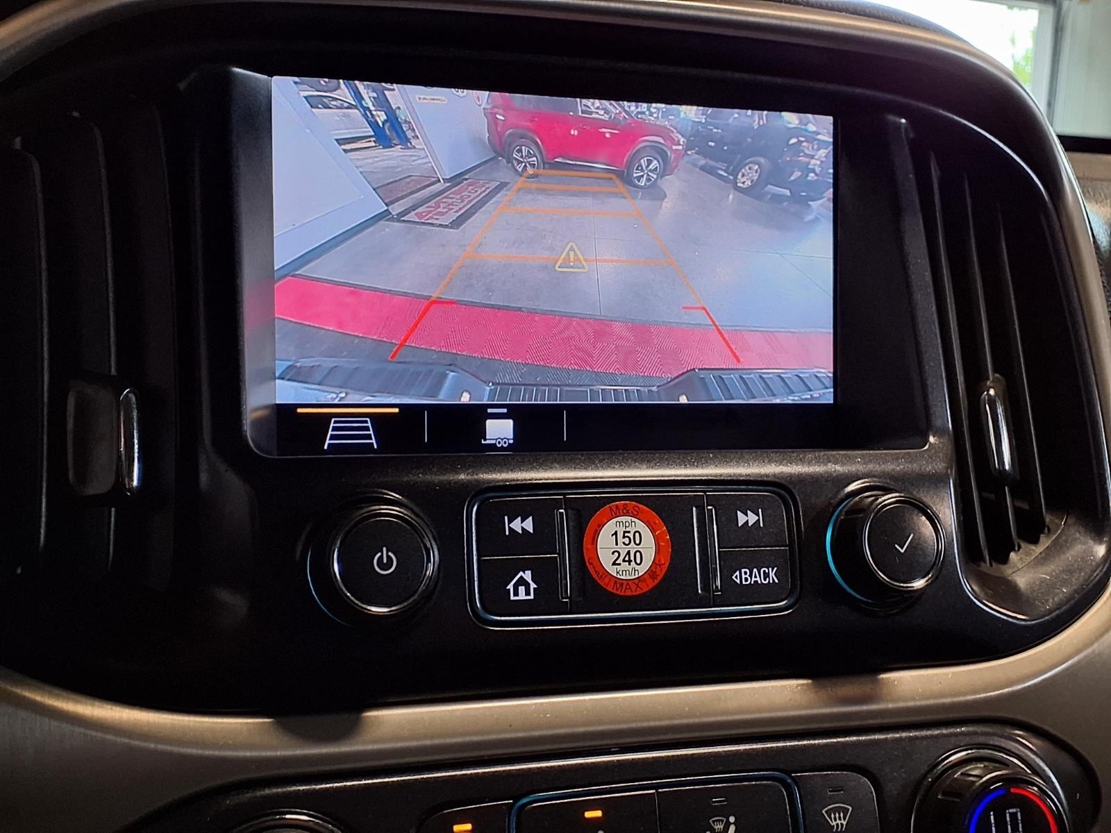 2020 GMC Canyon 4WD Denali - Onyx Black exterior view 20