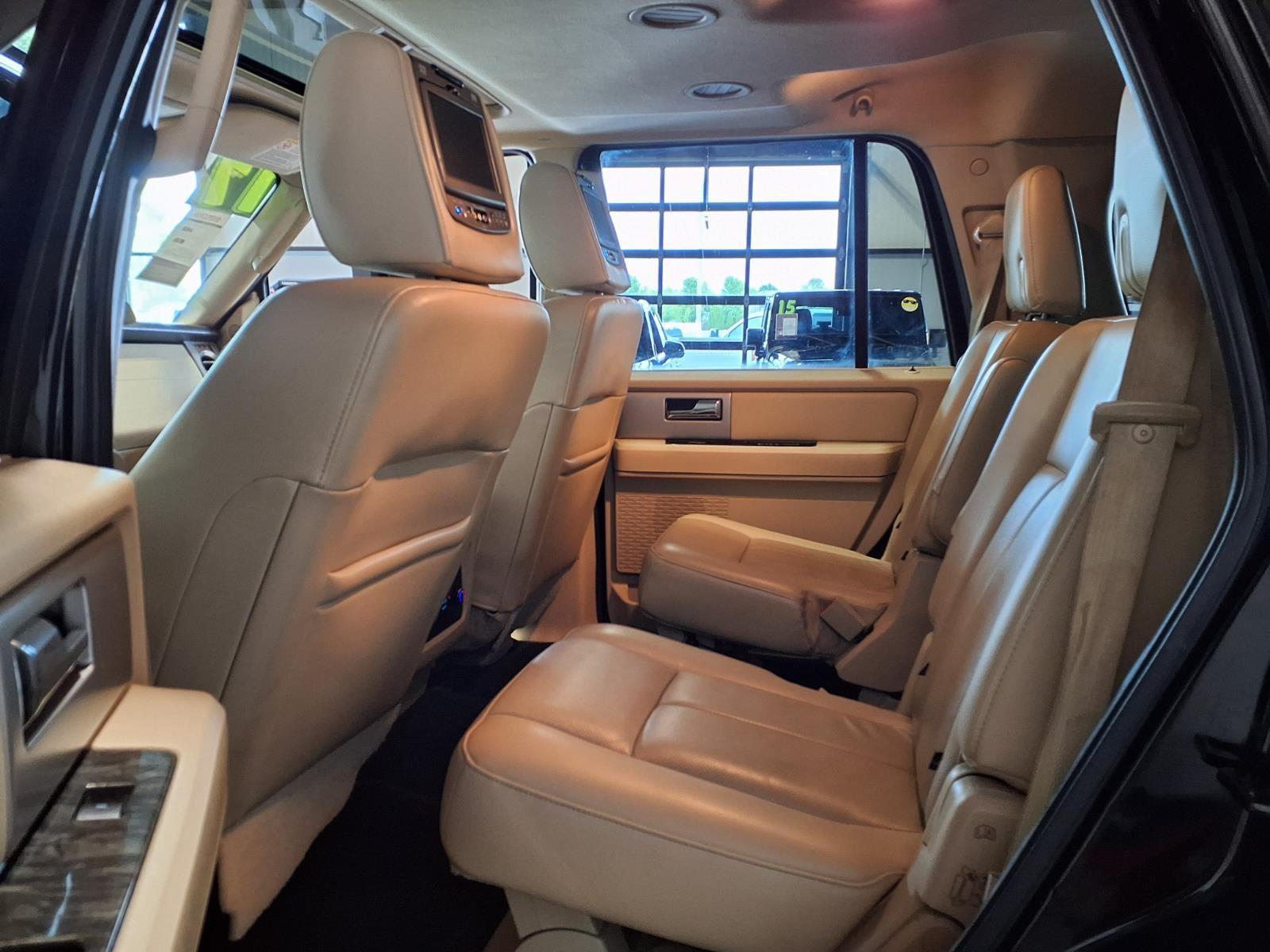 2017 Ford Expedition Limited - Shadow Black exterior view 16