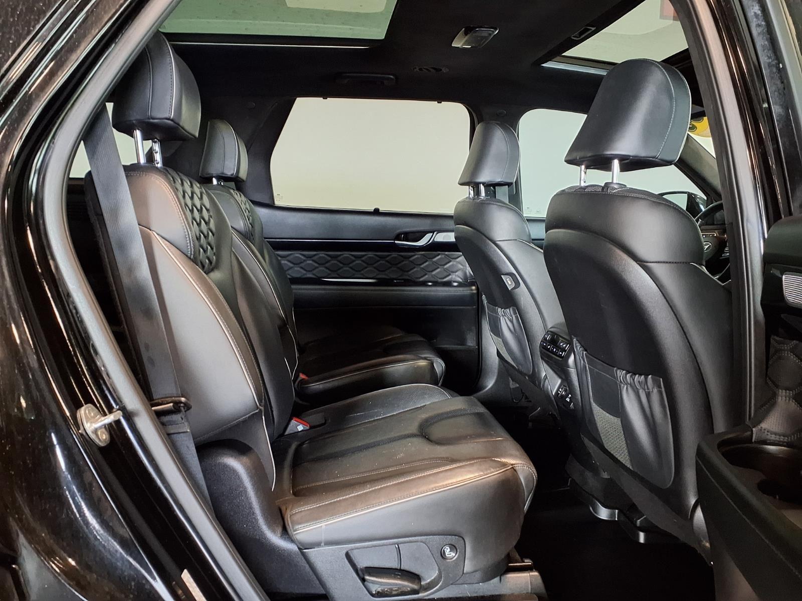 2020 Hyundai Palisade Limited - Becketts Black exterior view 8