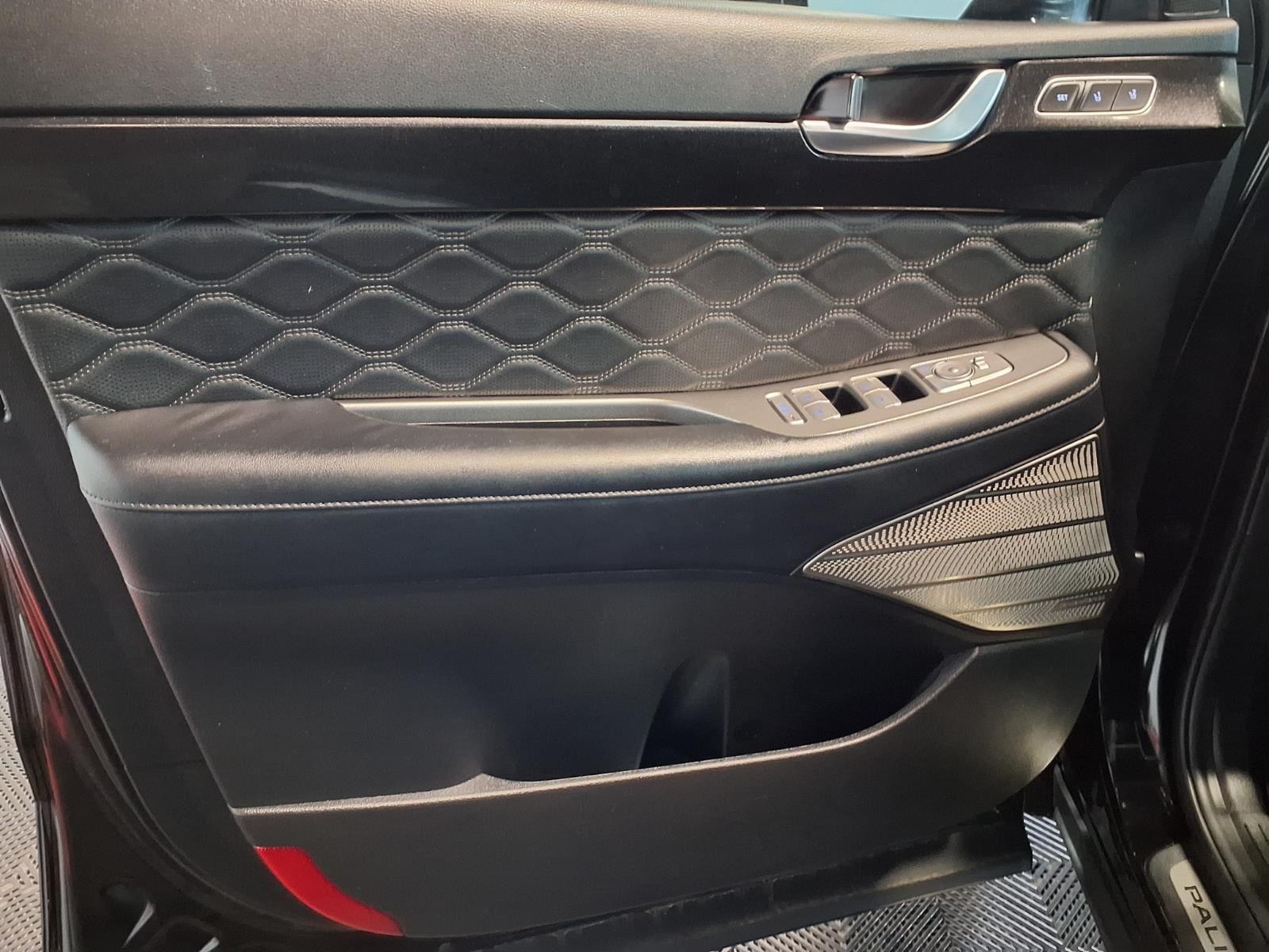 2020 Hyundai Palisade Limited - Becketts Black exterior view 17