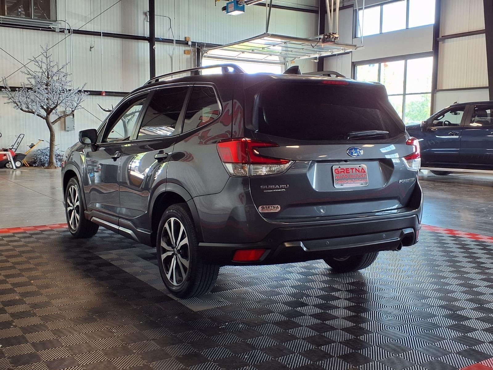 2023 Subaru Forester Limited - Magnetite Gray Metallic exterior view 4