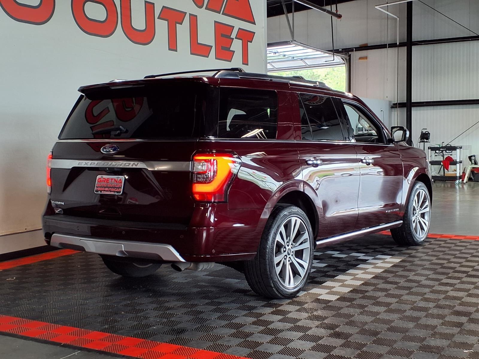 2020 Ford Expedition Platinum - Burgundy Velvet Metallic Tinted Clearcoat exterior view 8