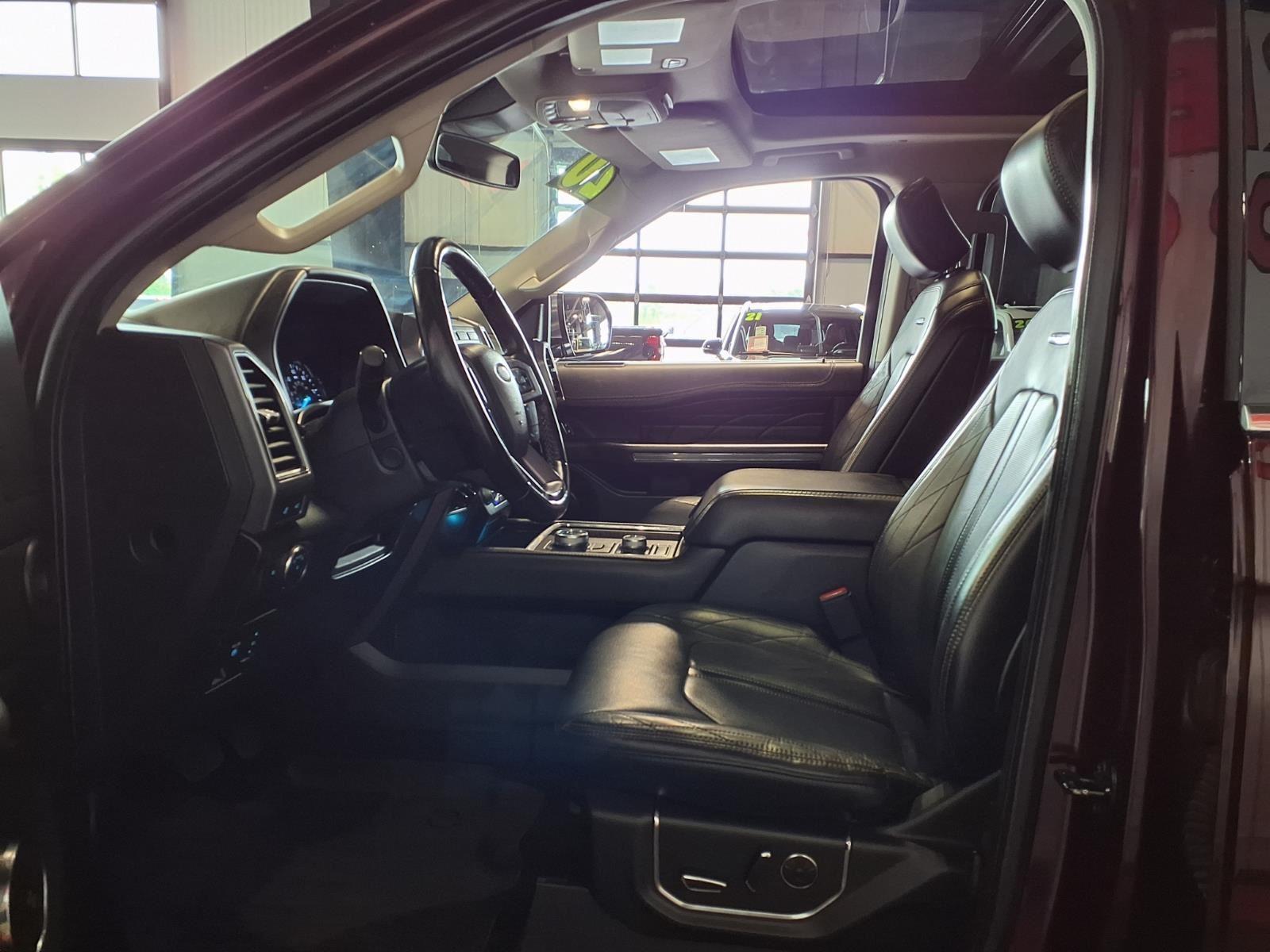 2020 Ford Expedition Platinum - Burgundy Velvet Metallic Tinted Clearcoat exterior view 20
