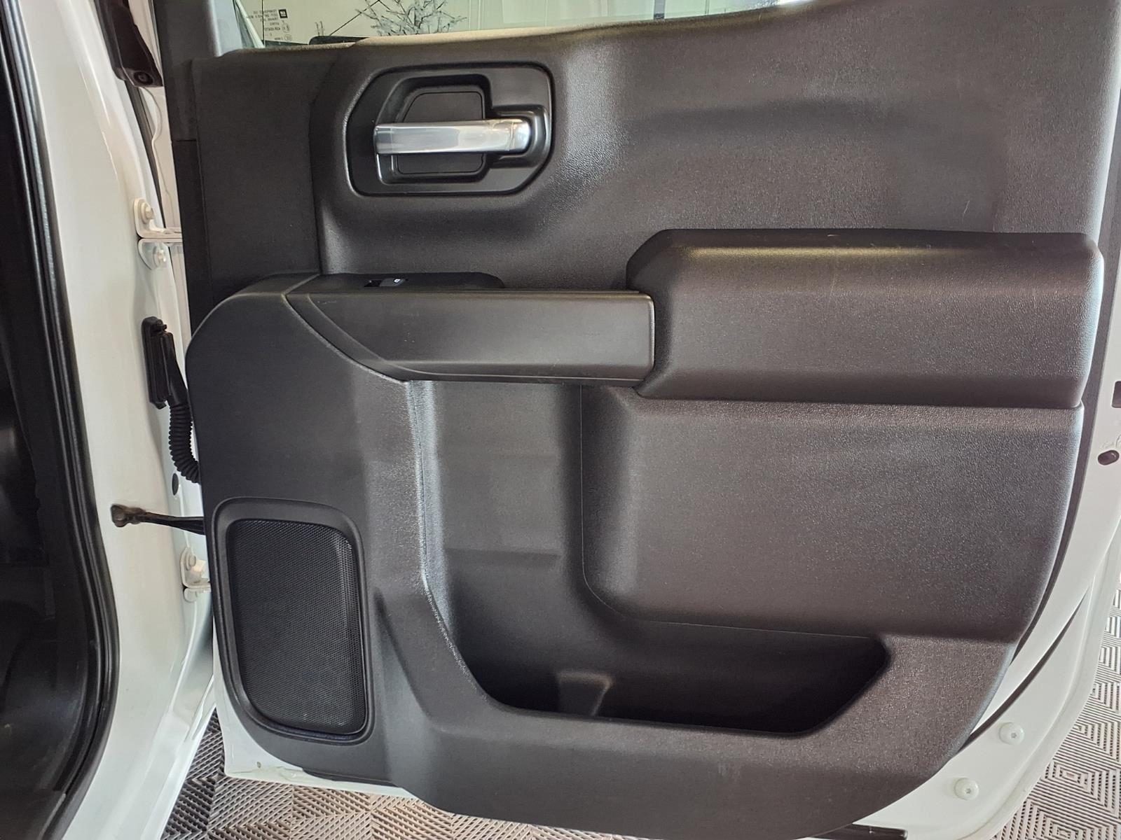 2023 Chevrolet Silverado 1500 Custom - Summit White exterior view 10