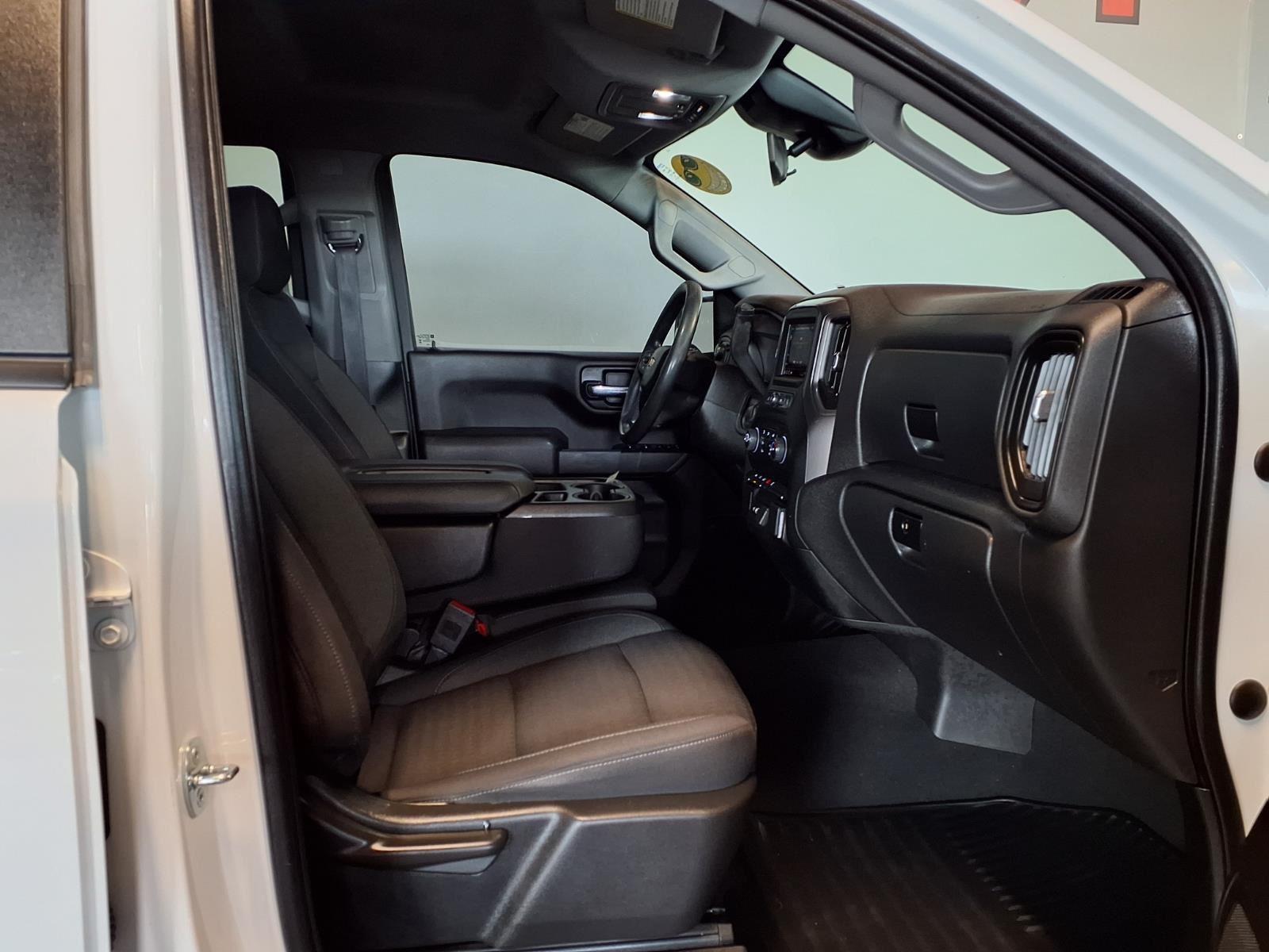 2023 Chevrolet Silverado 1500 Custom - Summit White exterior view 11