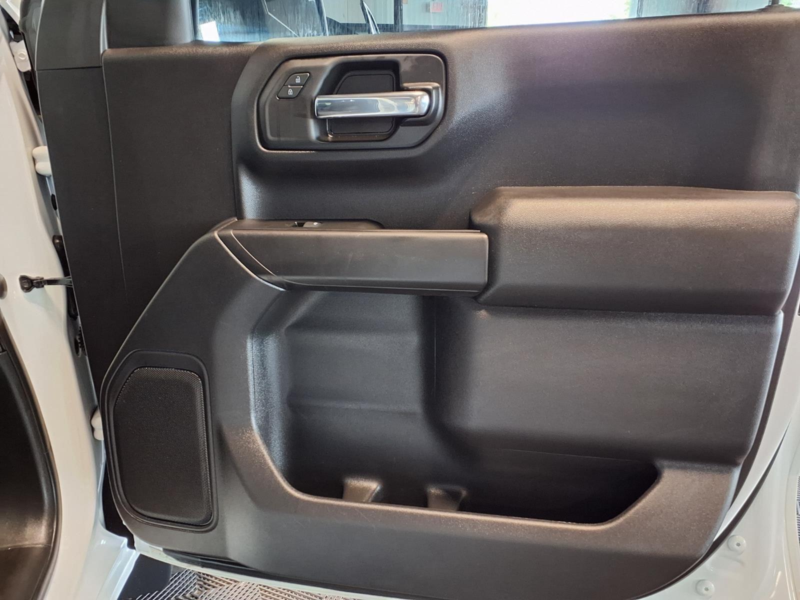 2023 Chevrolet Silverado 1500 Custom - Summit White exterior view 12