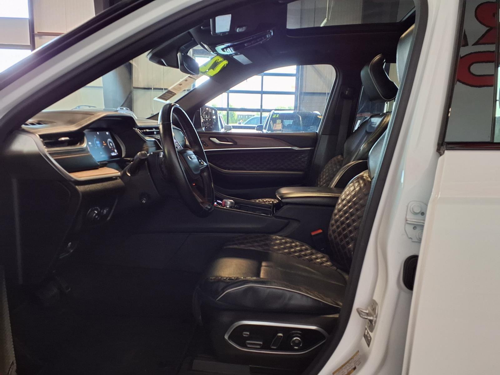 2022 Jeep Grand Cherokee L Summit - Bright White Clearcoat exterior view 20