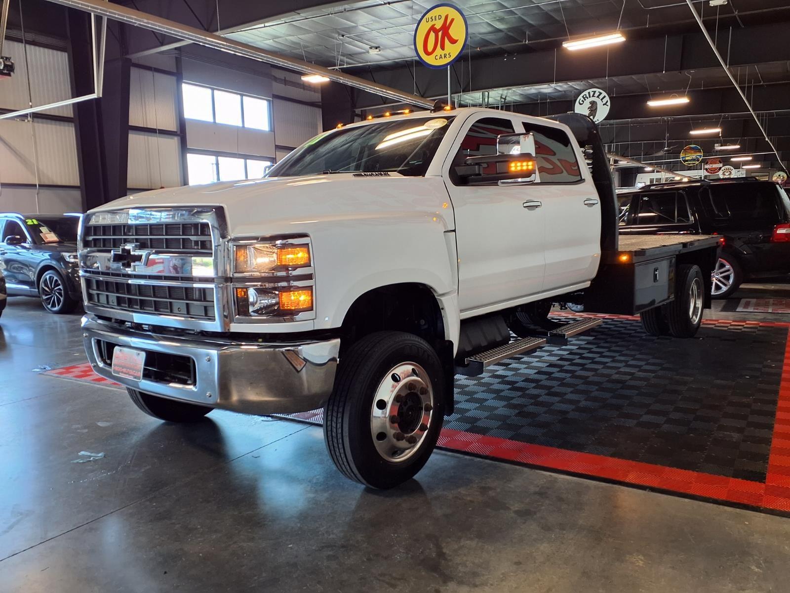 2022 Chevrolet Silverado MD Work Truck - Summit White exterior view 3
