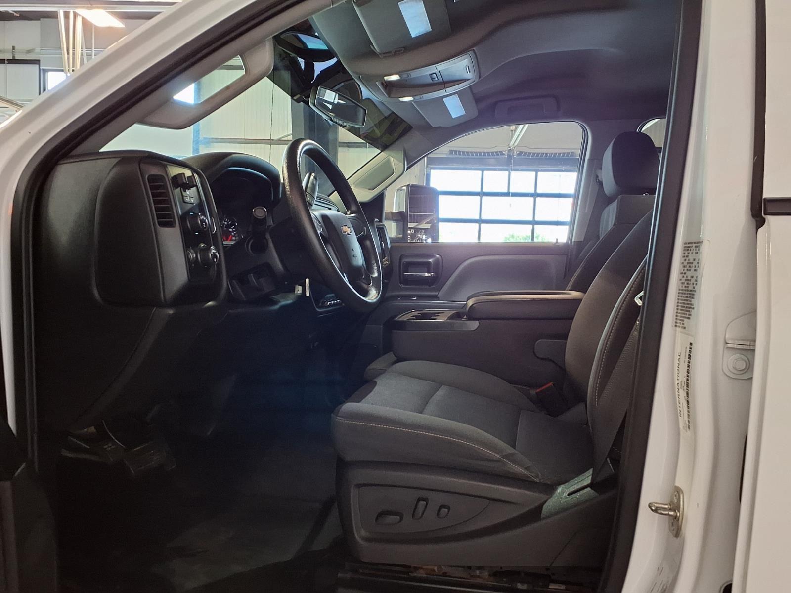 2022 Chevrolet Silverado MD Work Truck - Summit White exterior view 16