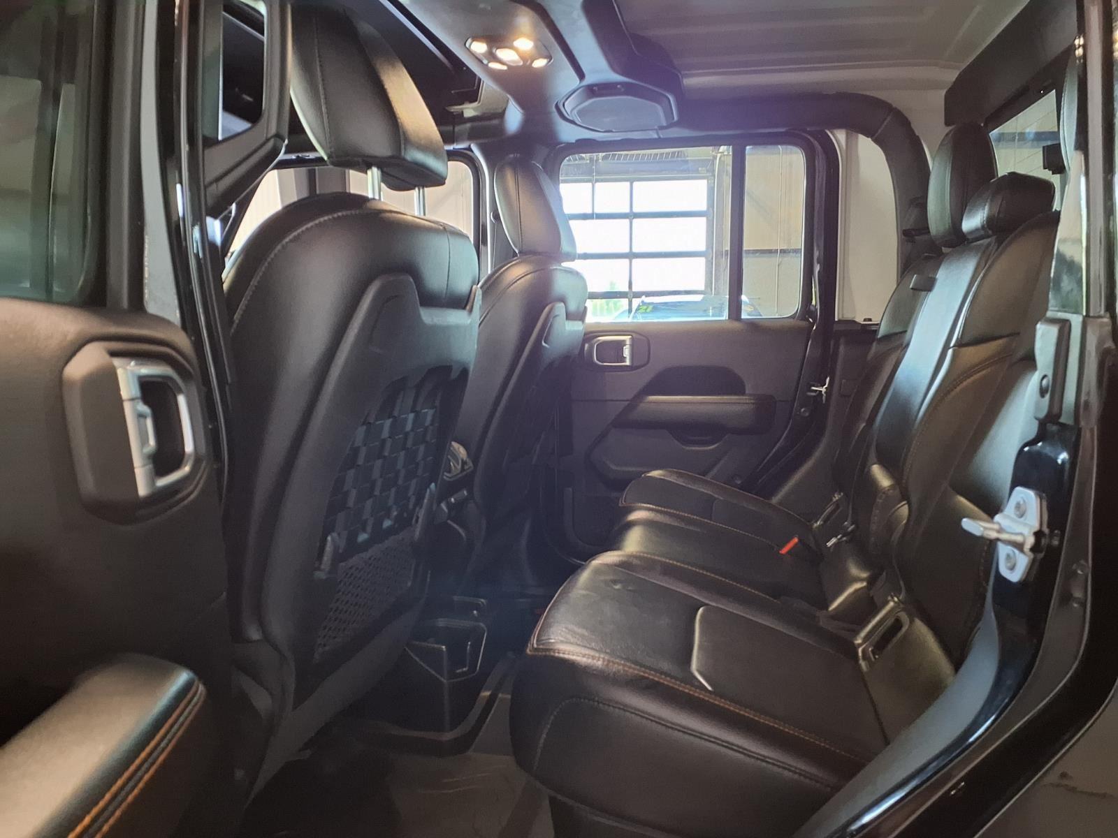 2020 Jeep Gladiator Mojave - Black Clearcoat exterior view 14