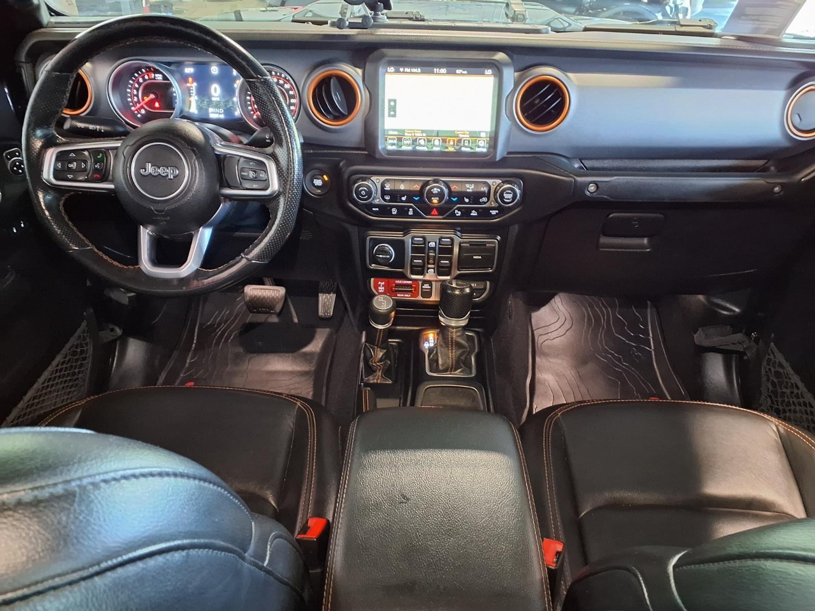 2020 Jeep Gladiator Mojave - Black Clearcoat exterior view 16