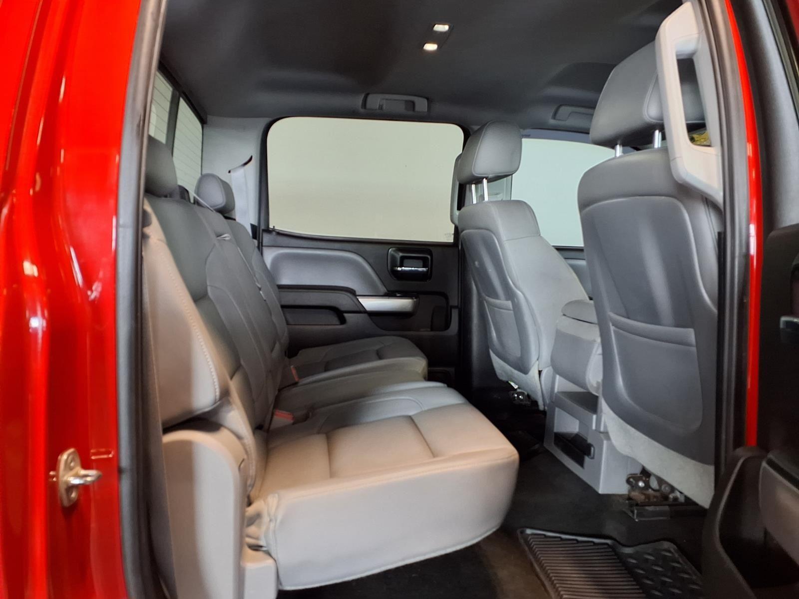 2015 Chevrolet Silverado 2500HD LTZ - Victory Red exterior view 9