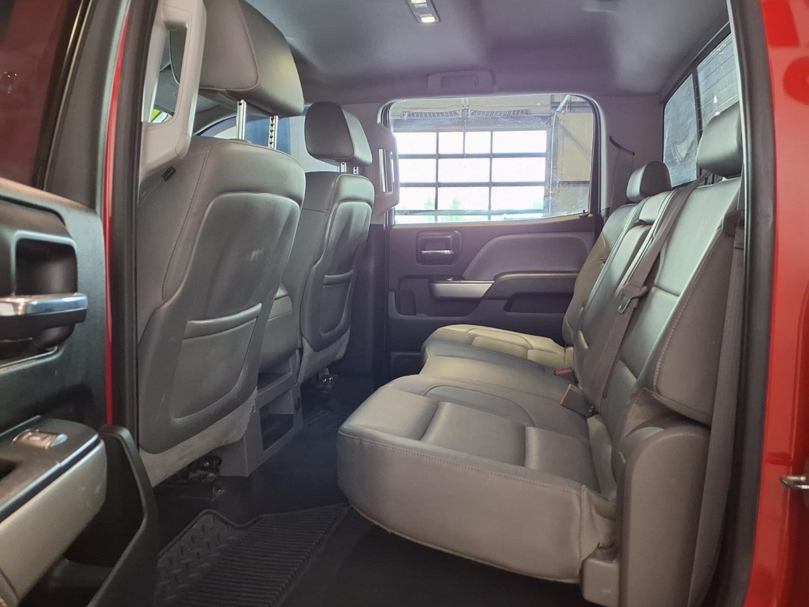 2015 Chevrolet Silverado 2500HD LTZ - Victory Red exterior view 13