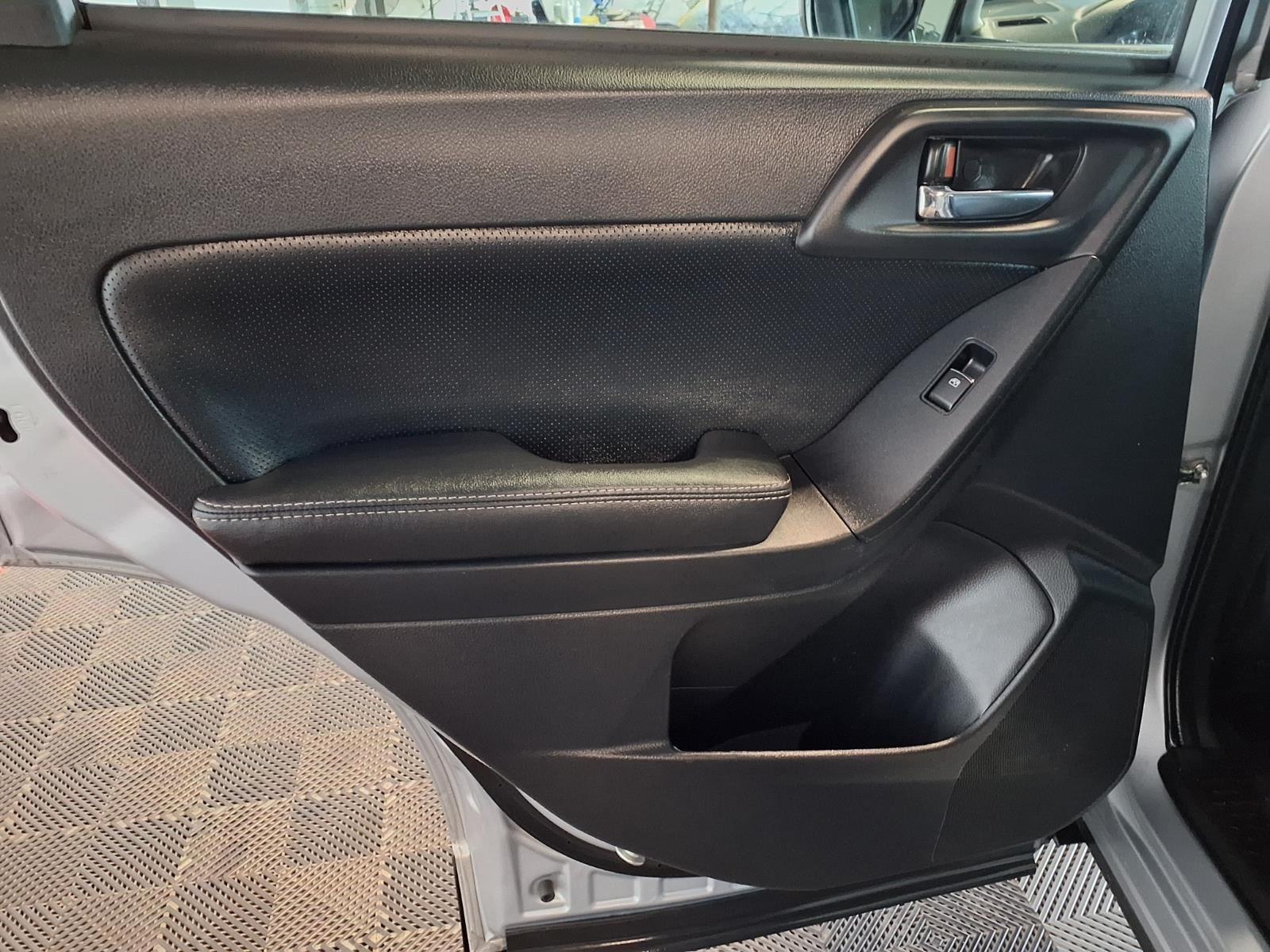 2018 Subaru Forester Limited - Ice Silver Metallic exterior view 15