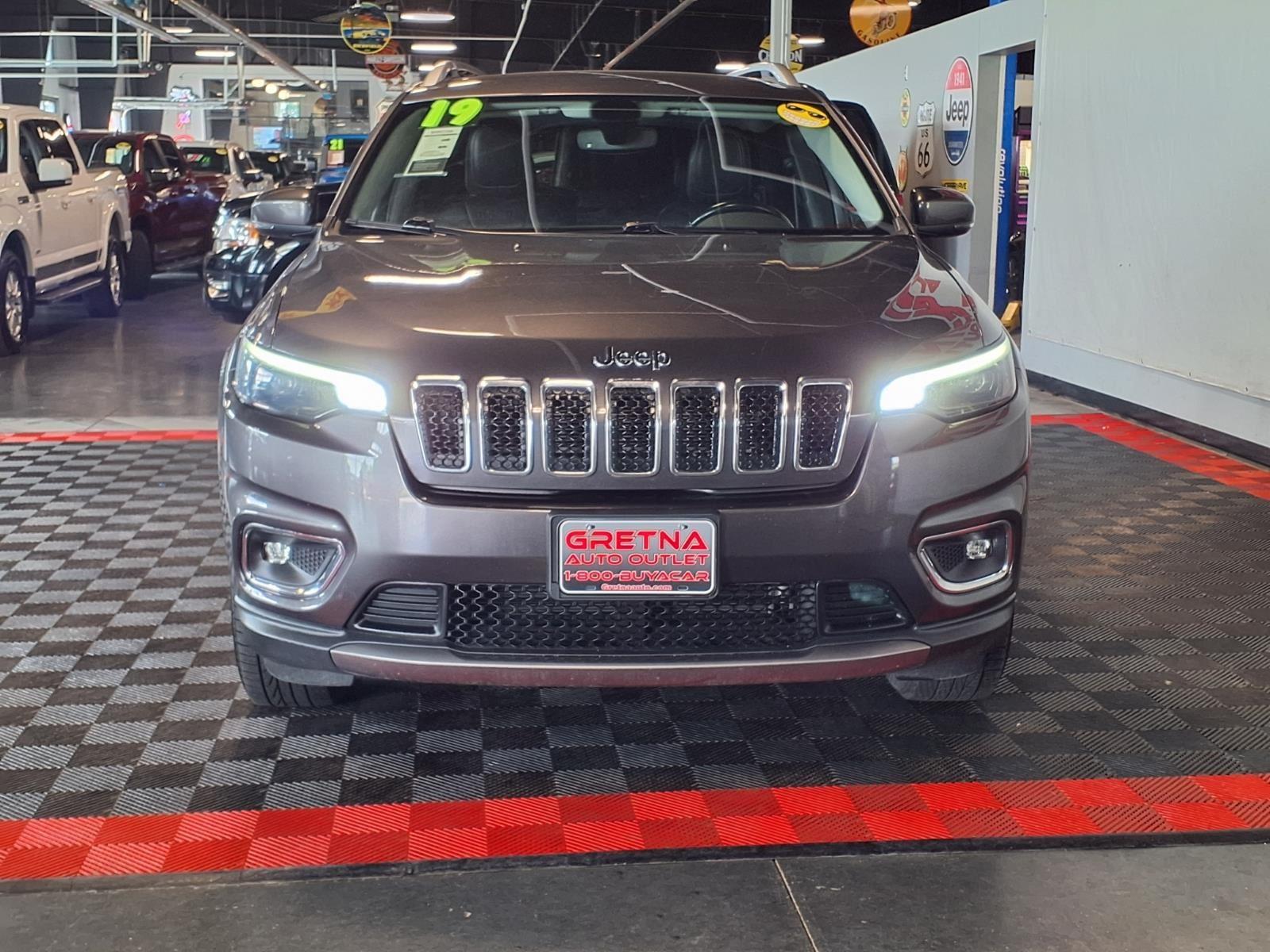 2019 Jeep Cherokee Limited - Granite Crystal Metallic Clearcoat exterior view 2