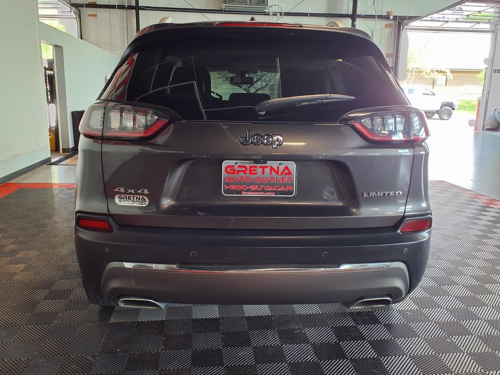 2019 Jeep Cherokee Limited - Granite Crystal Metallic Clearcoat exterior view 5