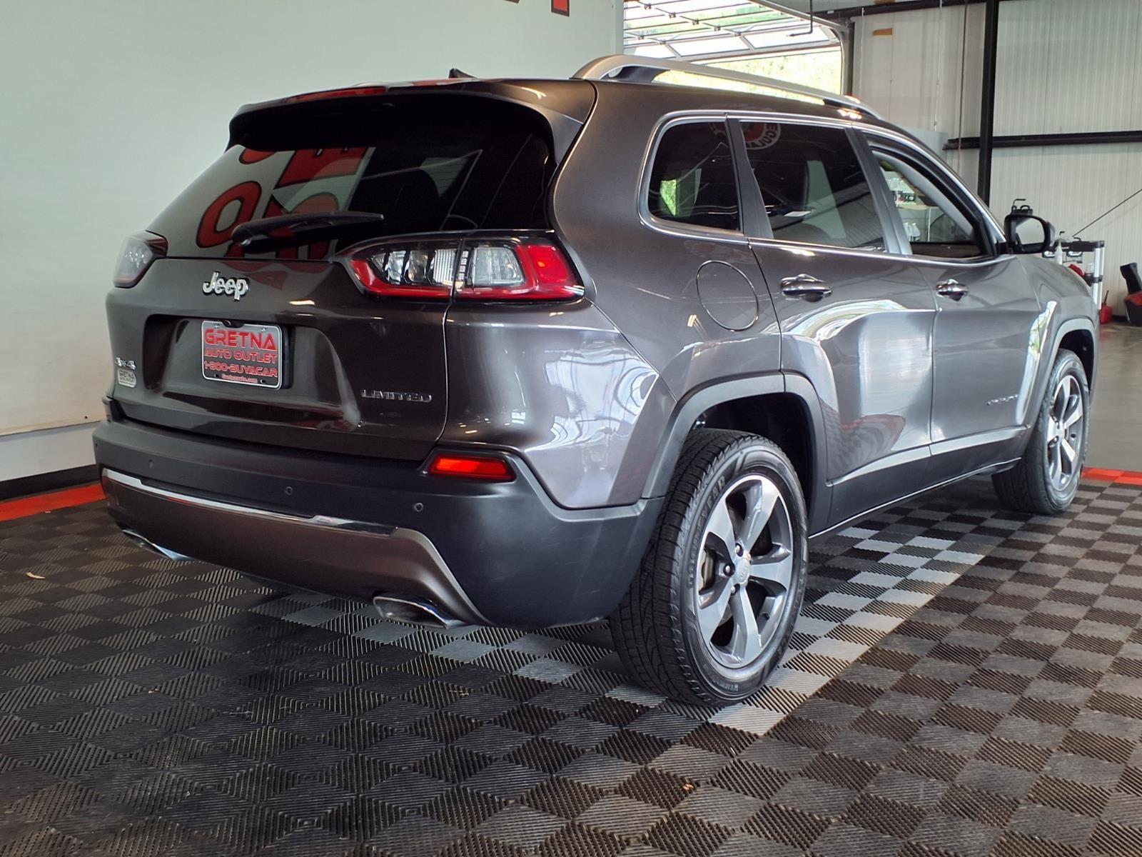 2019 Jeep Cherokee Limited - Granite Crystal Metallic Clearcoat exterior view 8