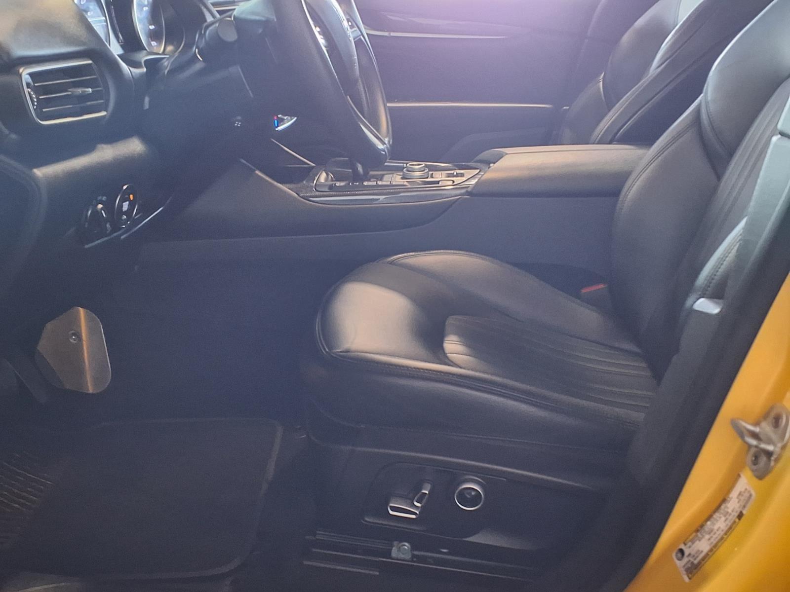 2022 Maserati Levante Modena - Nero Ribelle Metallic exterior view 16