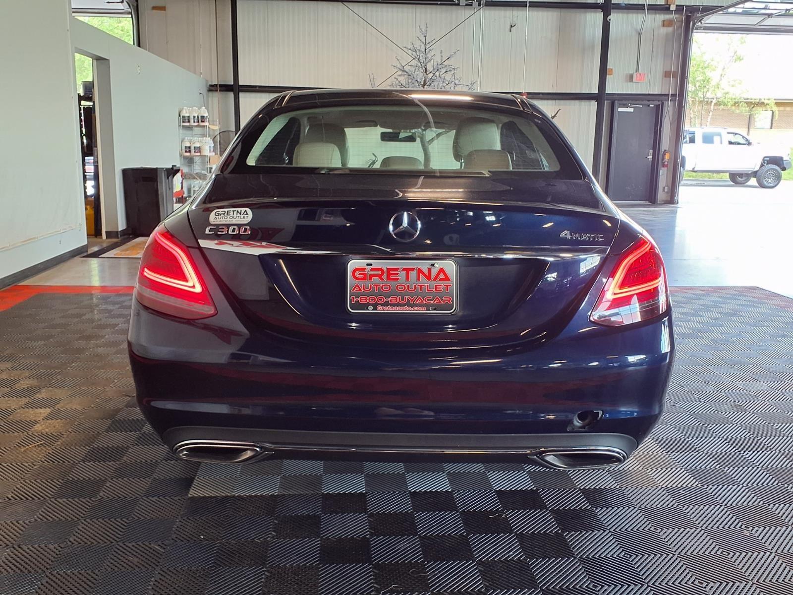 2019 Mercedes-Benz C-Class C 300 - Lunar Blue Metallic exterior view 5