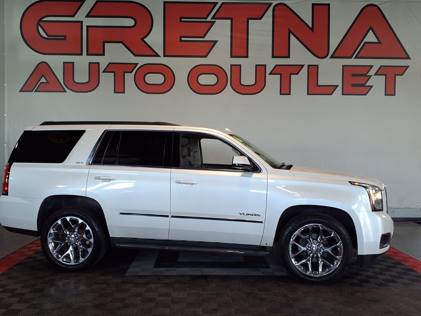 2016 GMC Yukon SLT - White Frost Tricoat exterior view 1