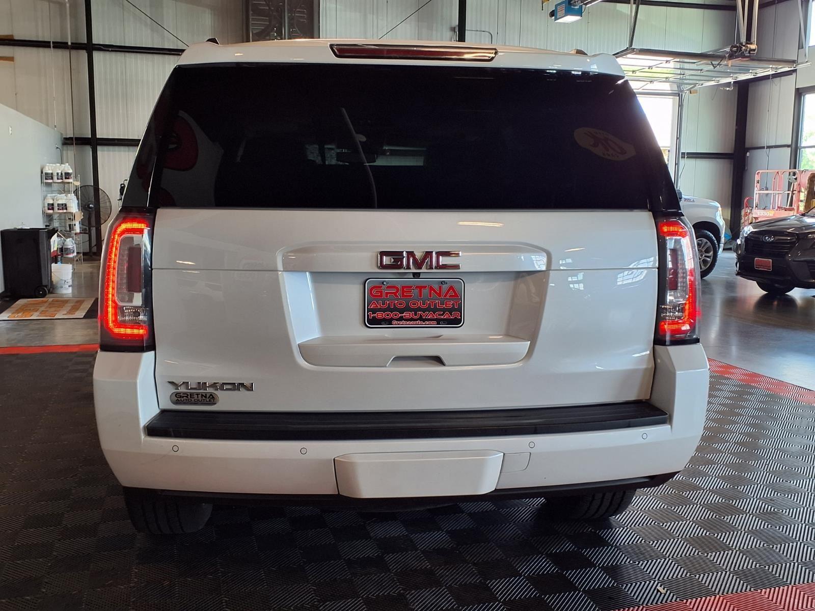 2016 GMC Yukon SLT - White Frost Tricoat exterior view 5