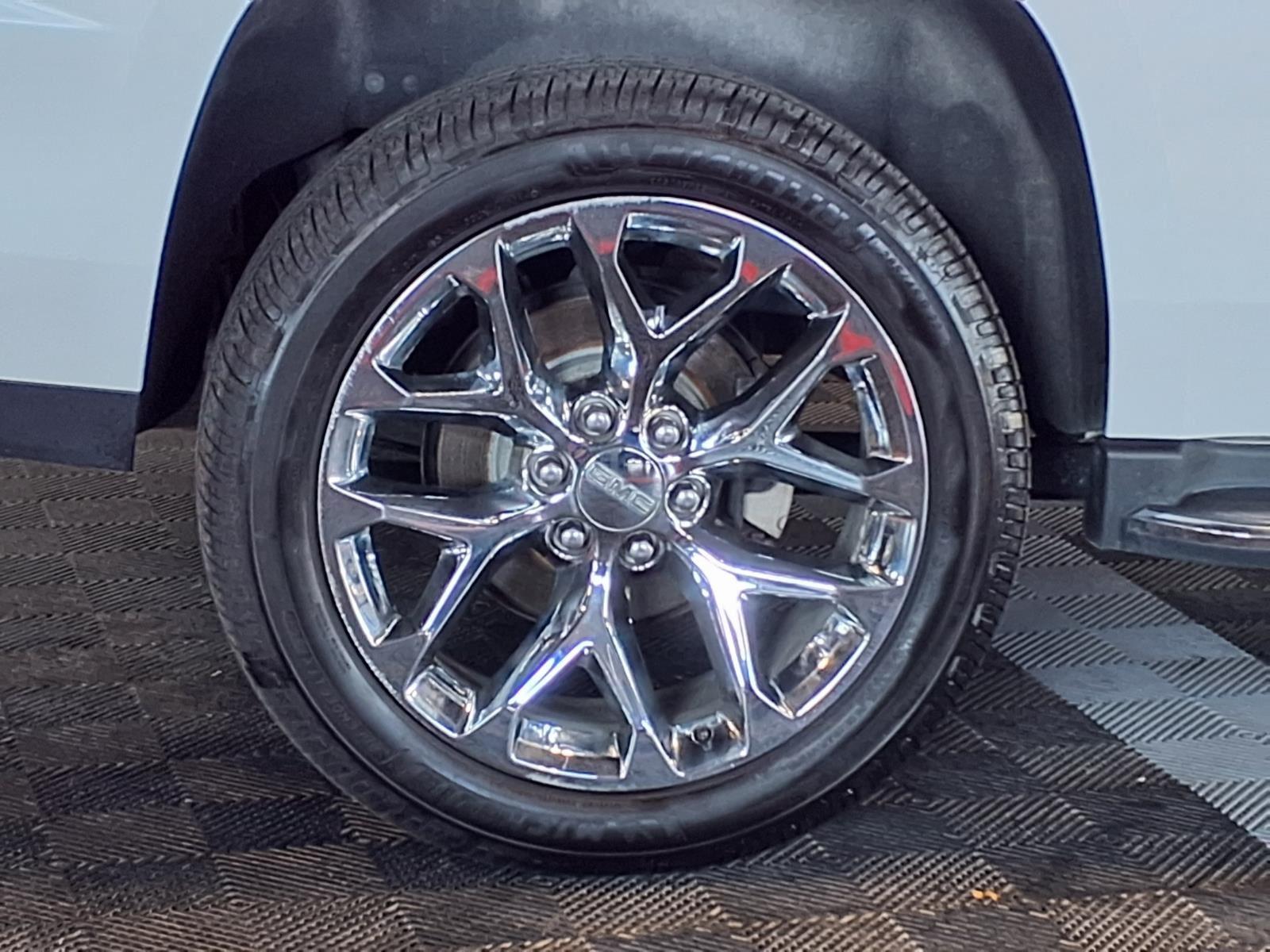 2016 GMC Yukon SLT - White Frost Tricoat exterior view 9