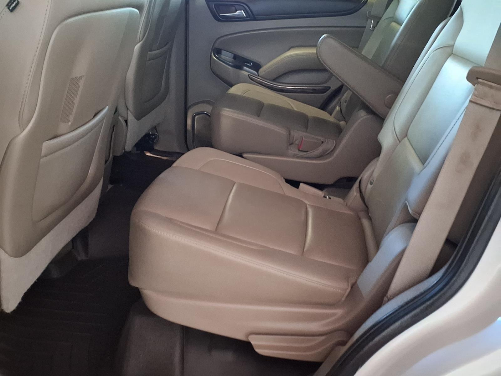 2016 GMC Yukon SLT - White Frost Tricoat exterior view 16