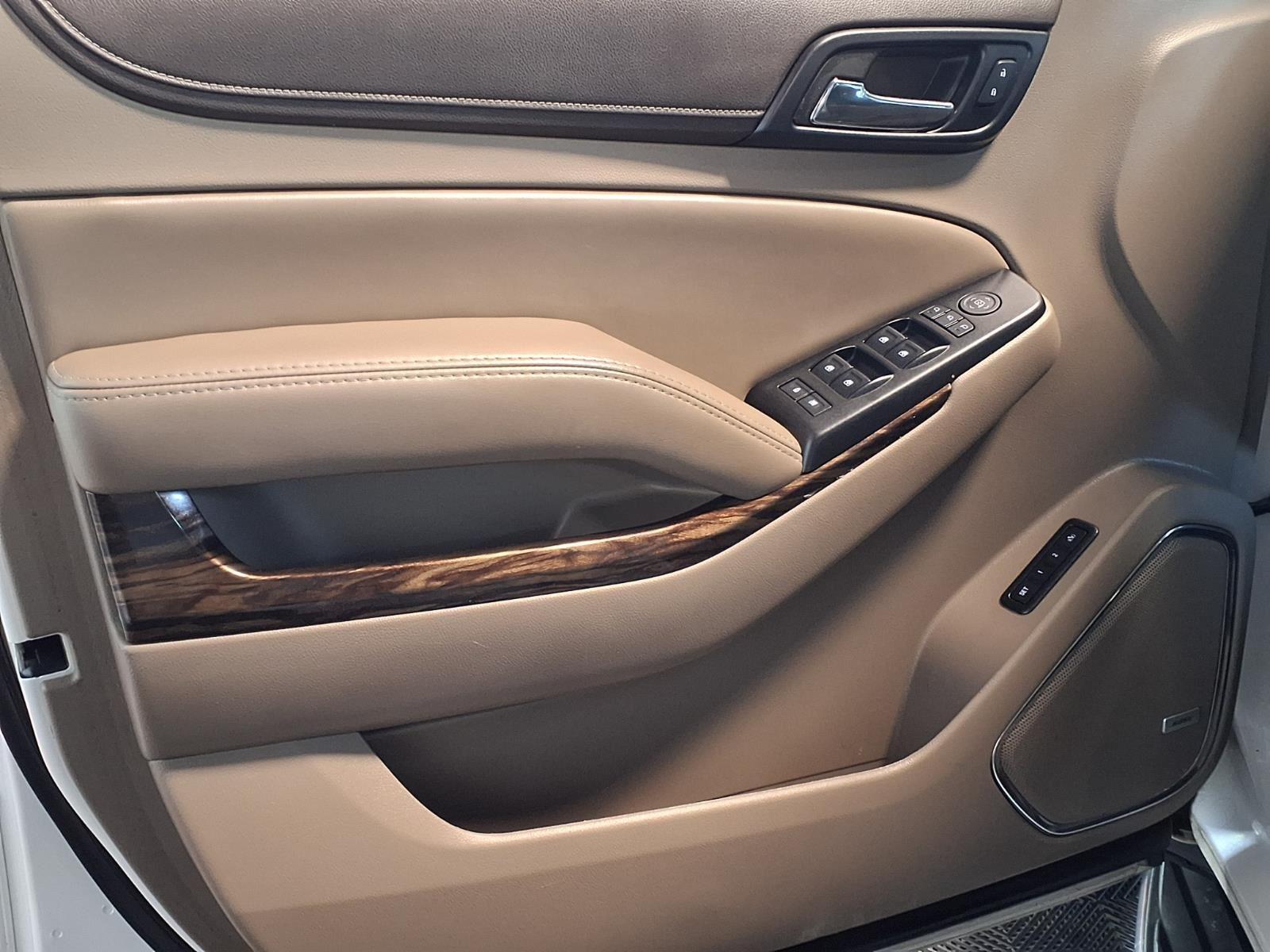 2016 GMC Yukon SLT - White Frost Tricoat exterior view 19