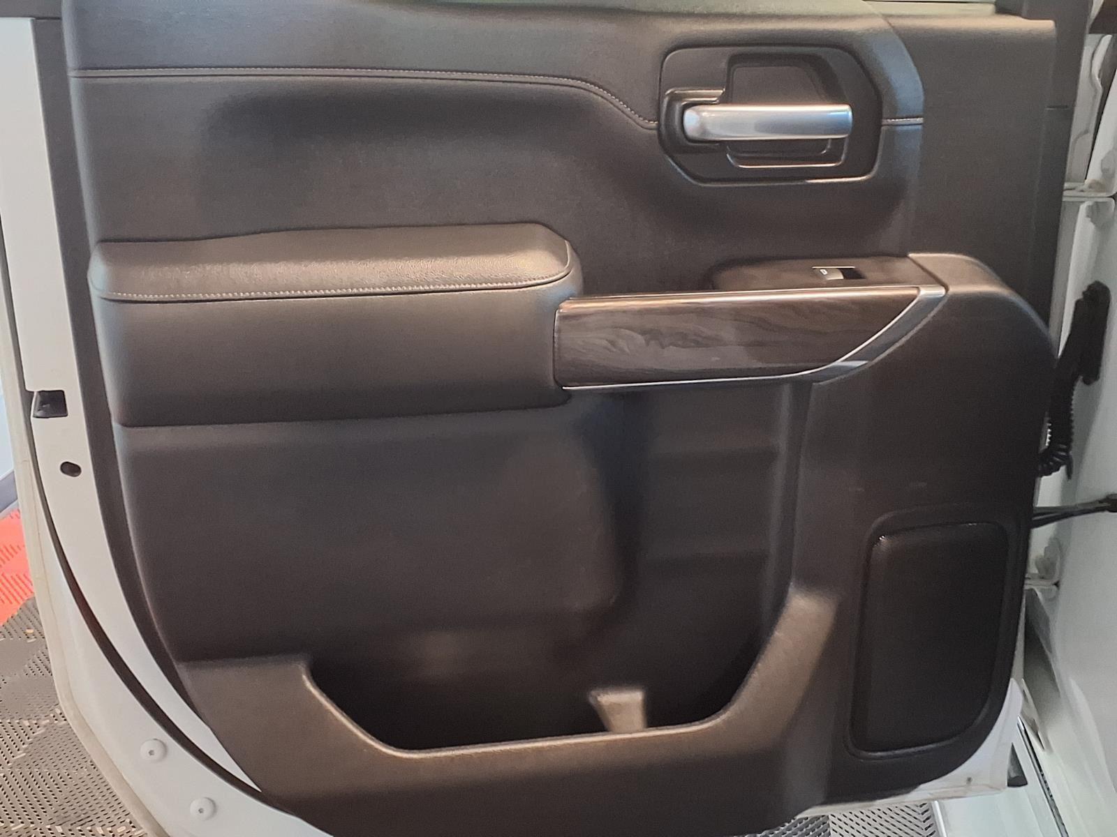 2020 Chevrolet Silverado 1500 LTZ - Summit White exterior view 14