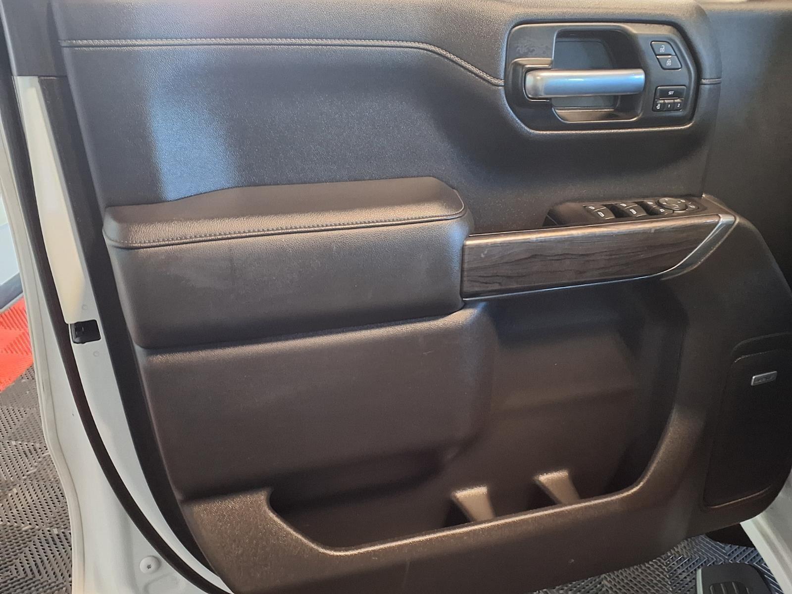 2020 Chevrolet Silverado 1500 LTZ - Summit White exterior view 18