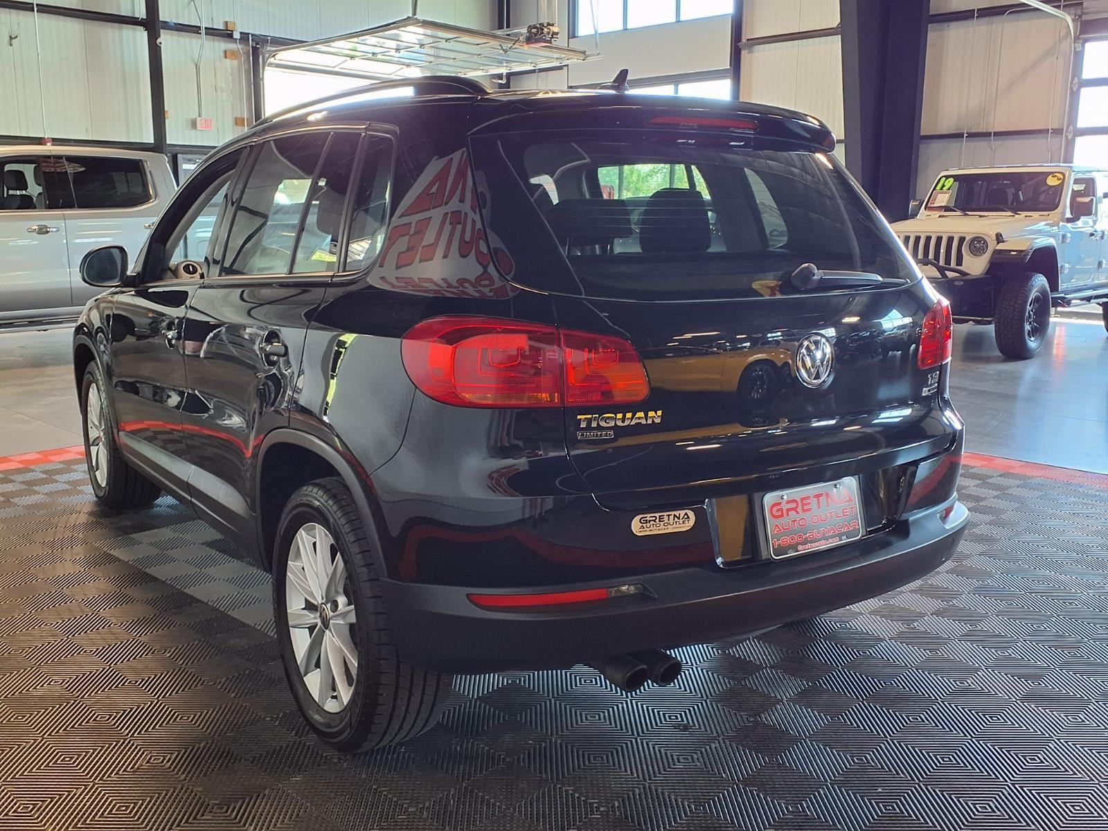 2017 Volkswagen Tiguan Limited - Deep Black Pearl Metallic exterior view 5