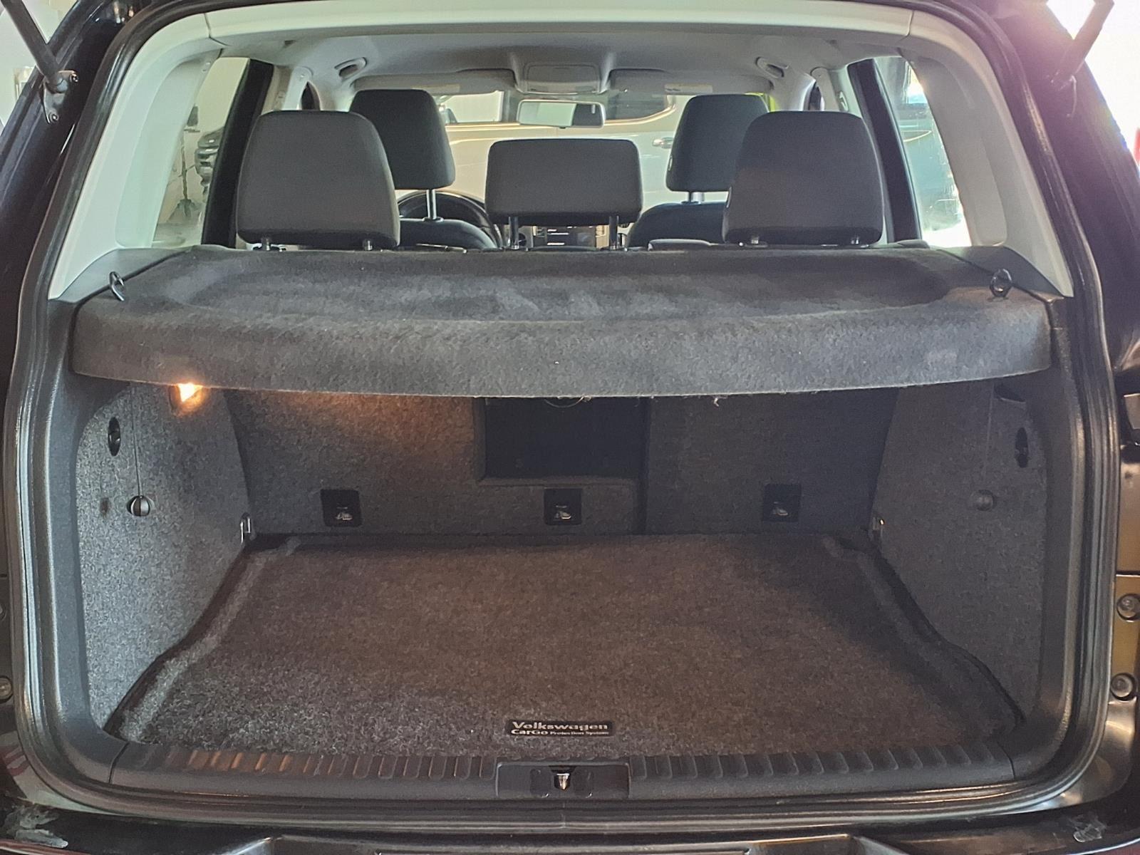 2017 Volkswagen Tiguan Limited - Deep Black Pearl Metallic exterior view 7