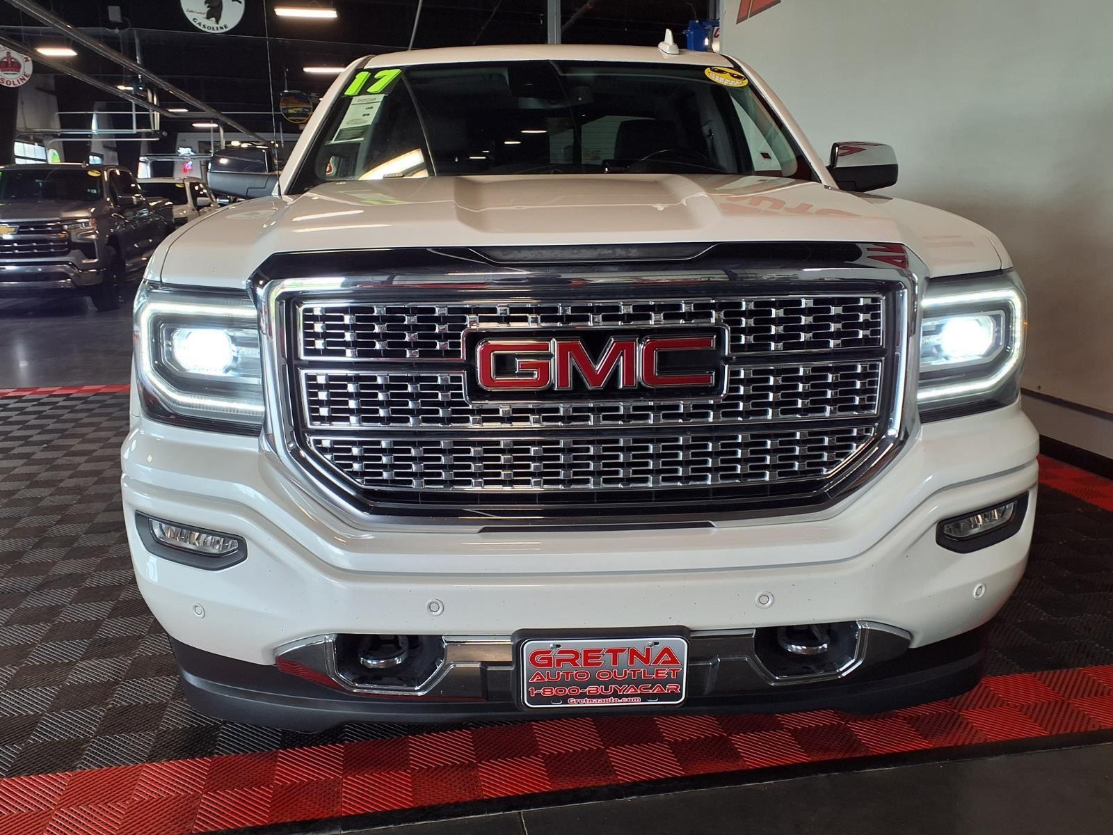 2017 GMC Sierra 1500 Denali - White Frost Tricoat exterior view 3