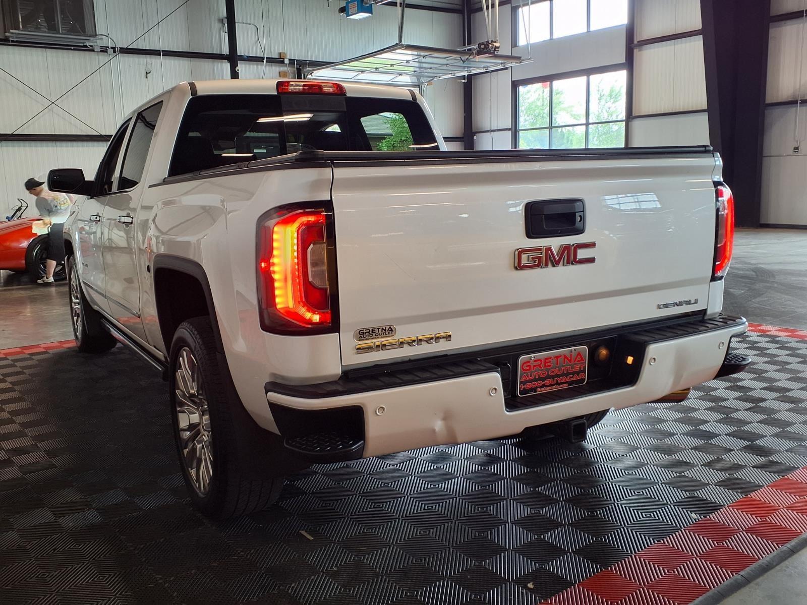 2017 GMC Sierra 1500 Denali - White Frost Tricoat exterior view 5