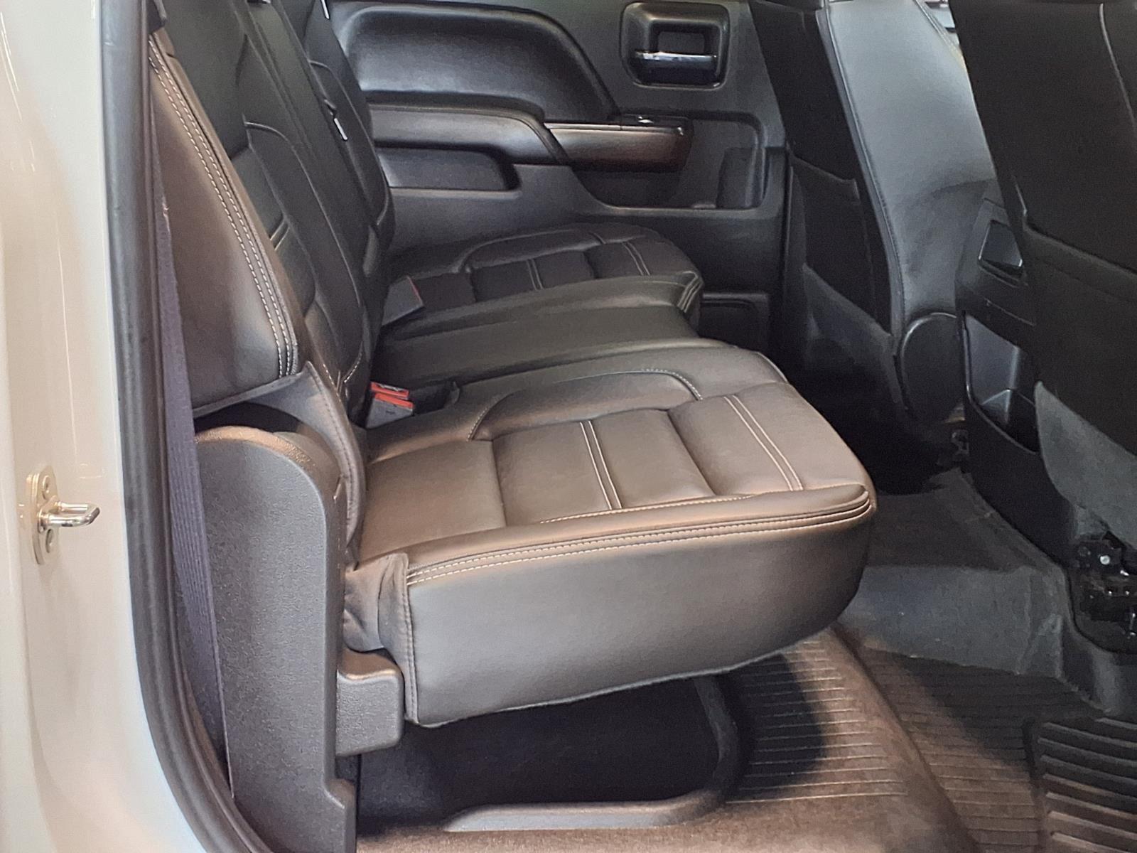 2017 GMC Sierra 1500 Denali - White Frost Tricoat exterior view 10