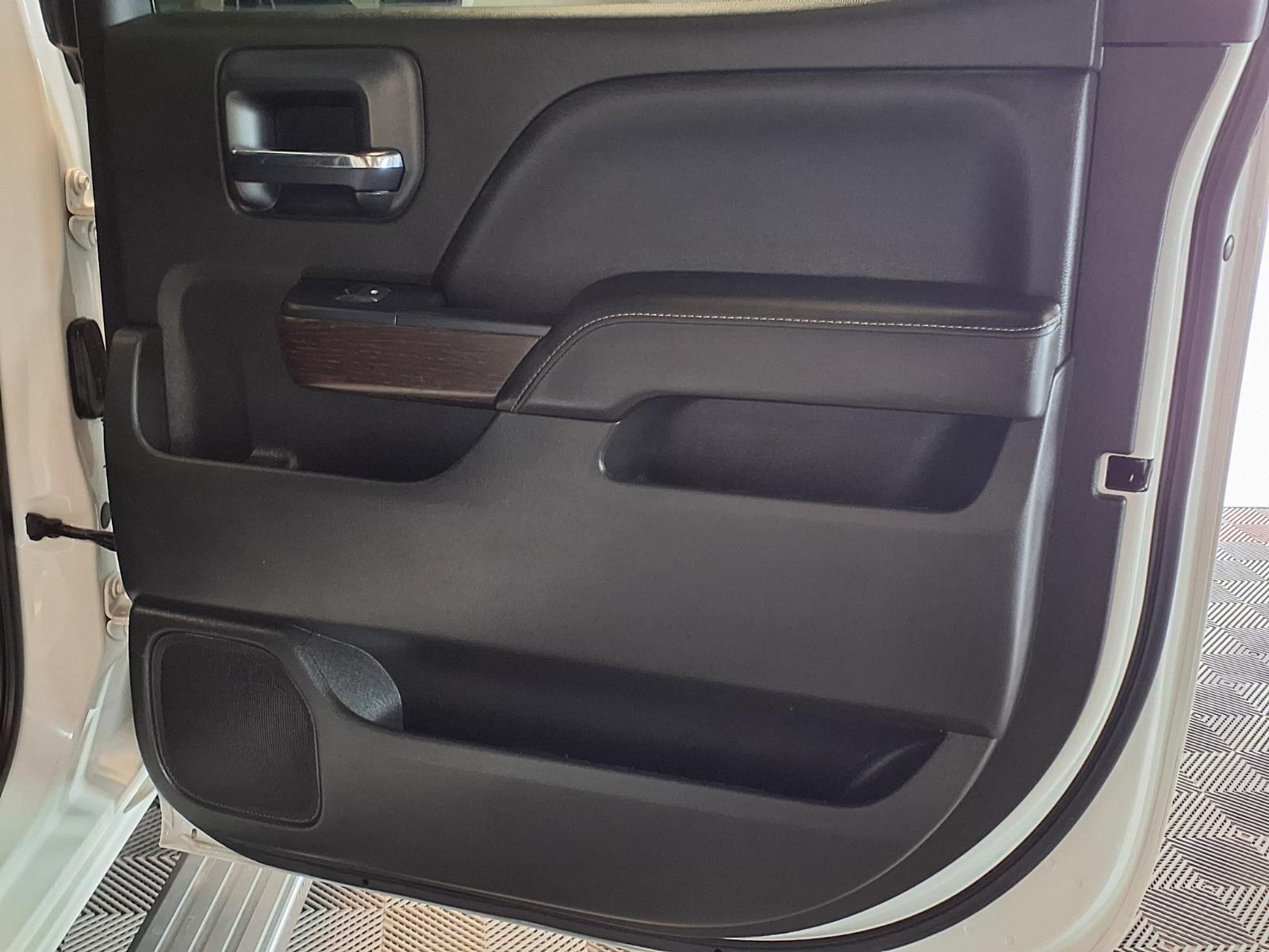2017 GMC Sierra 1500 Denali - White Frost Tricoat exterior view 11