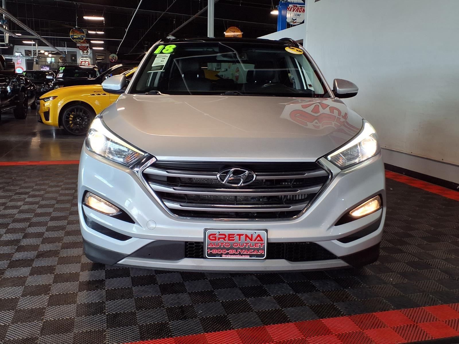 2018 Hyundai Tucson Limited - Molten Silver exterior view 3