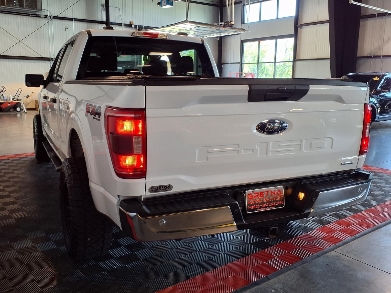 2021 Ford F-150 XLT - Oxford White exterior view 5
