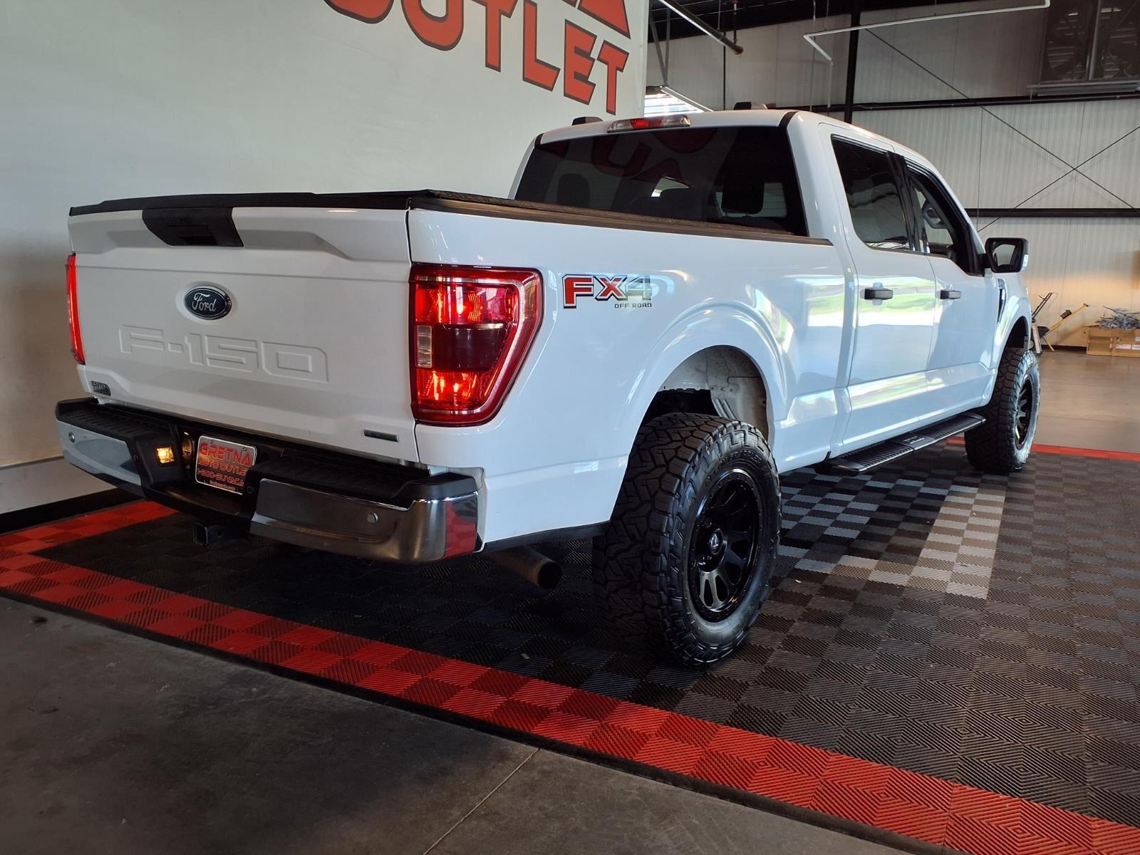 2021 Ford F-150 XLT - Oxford White exterior view 7