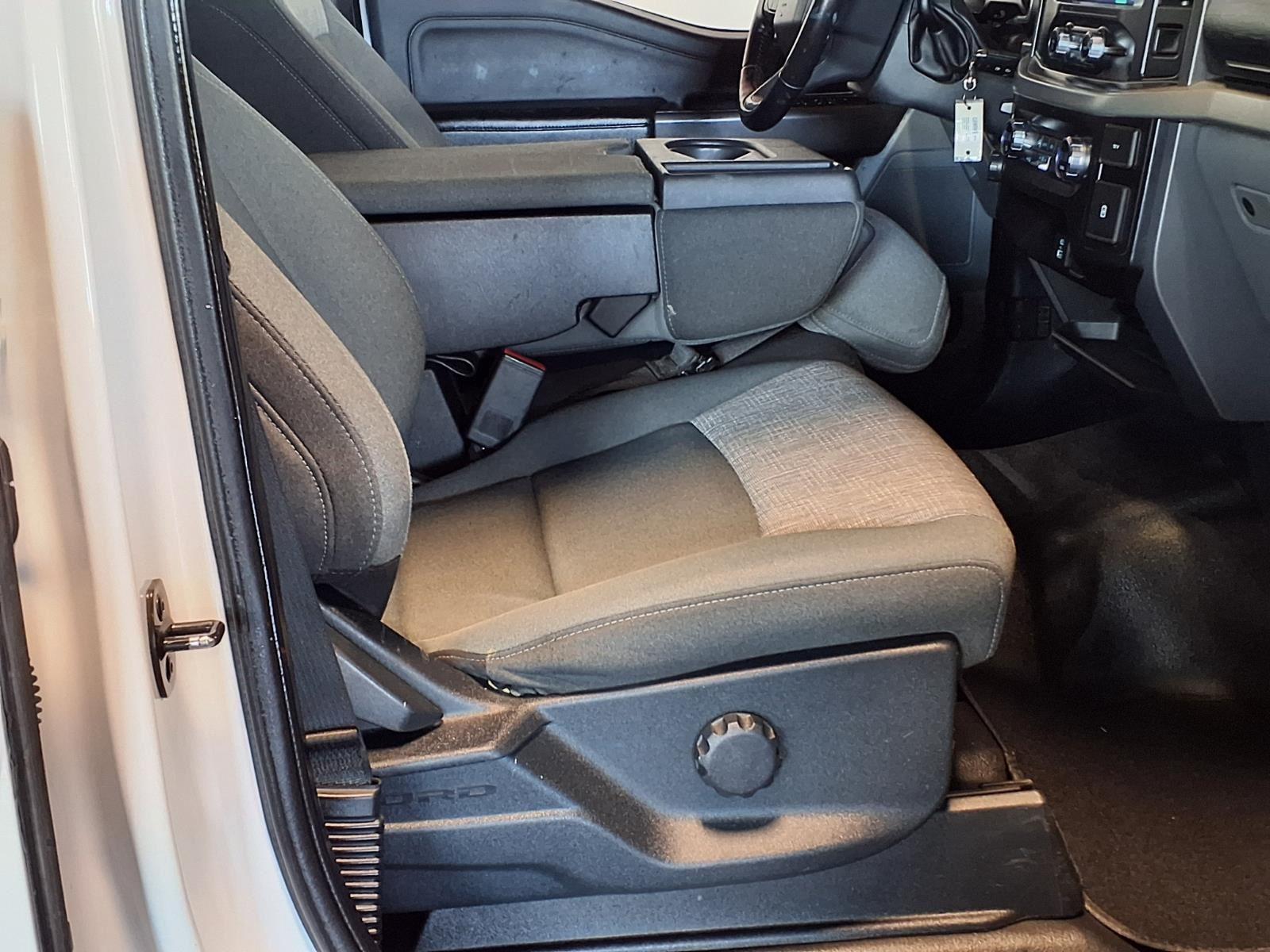 2021 Ford F-150 XLT - Oxford White exterior view 13