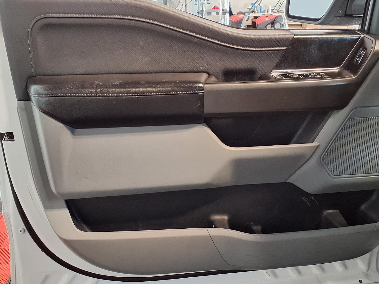 2021 Ford F-150 XLT - Oxford White exterior view 17