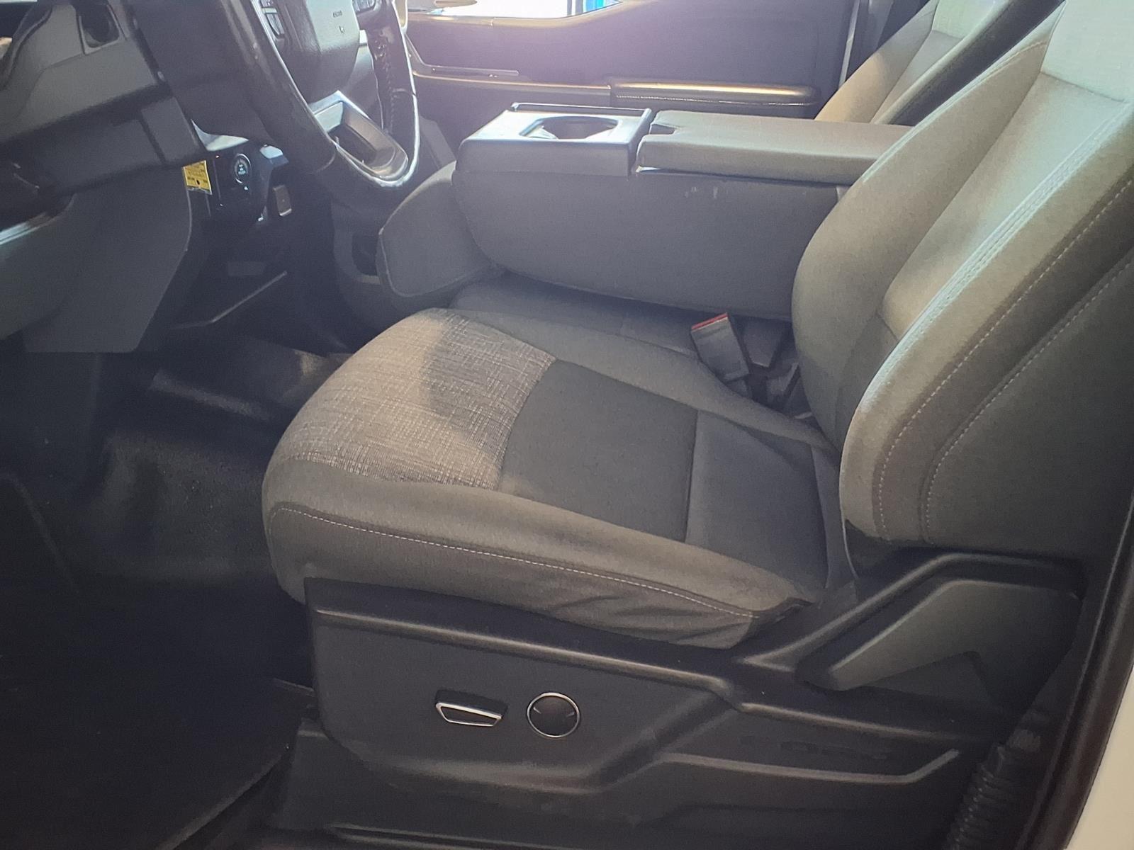 2021 Ford F-150 XLT - Oxford White exterior view 18