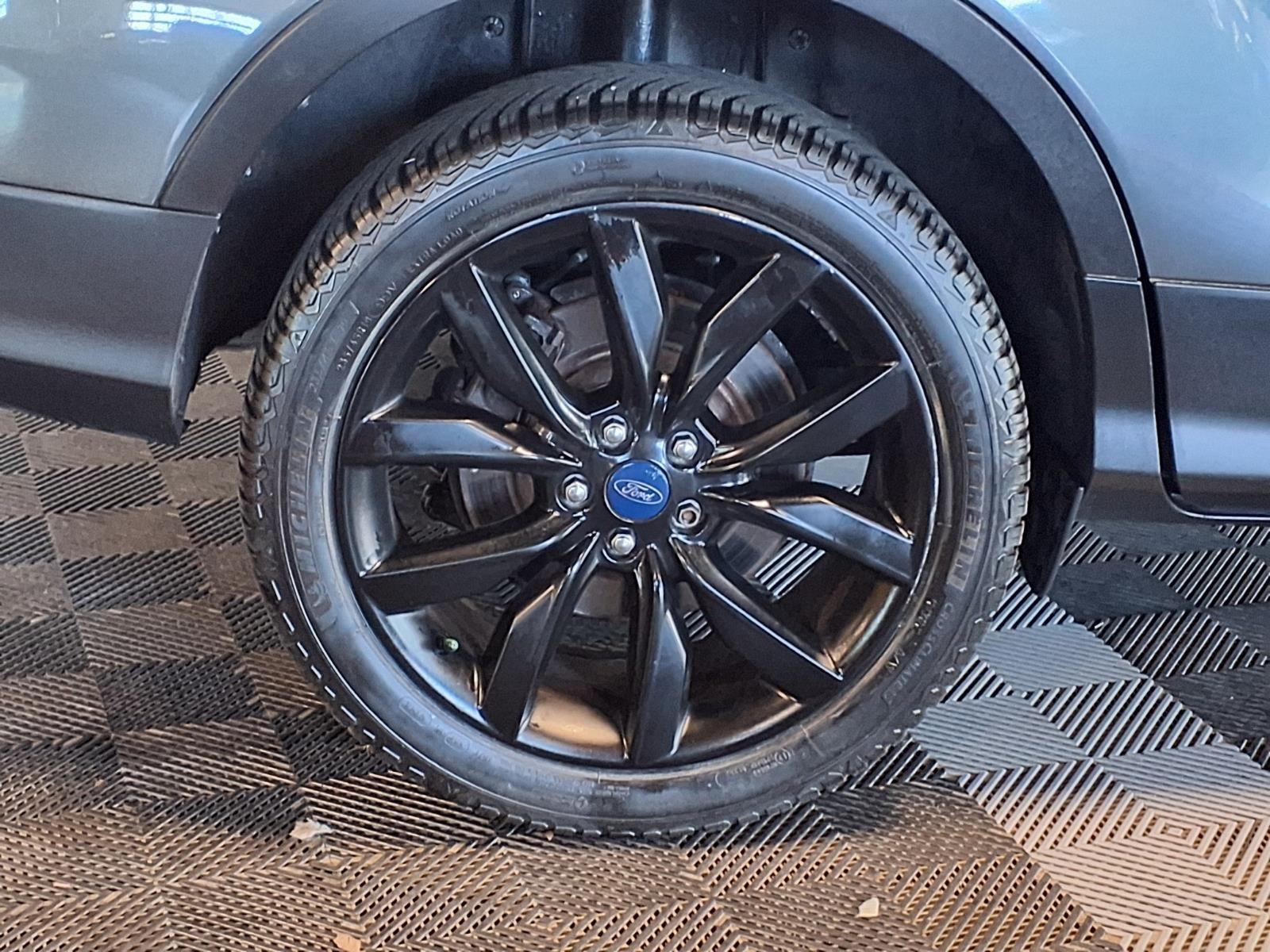 2018 FORD ESCAPE - GRAY exterior view 9