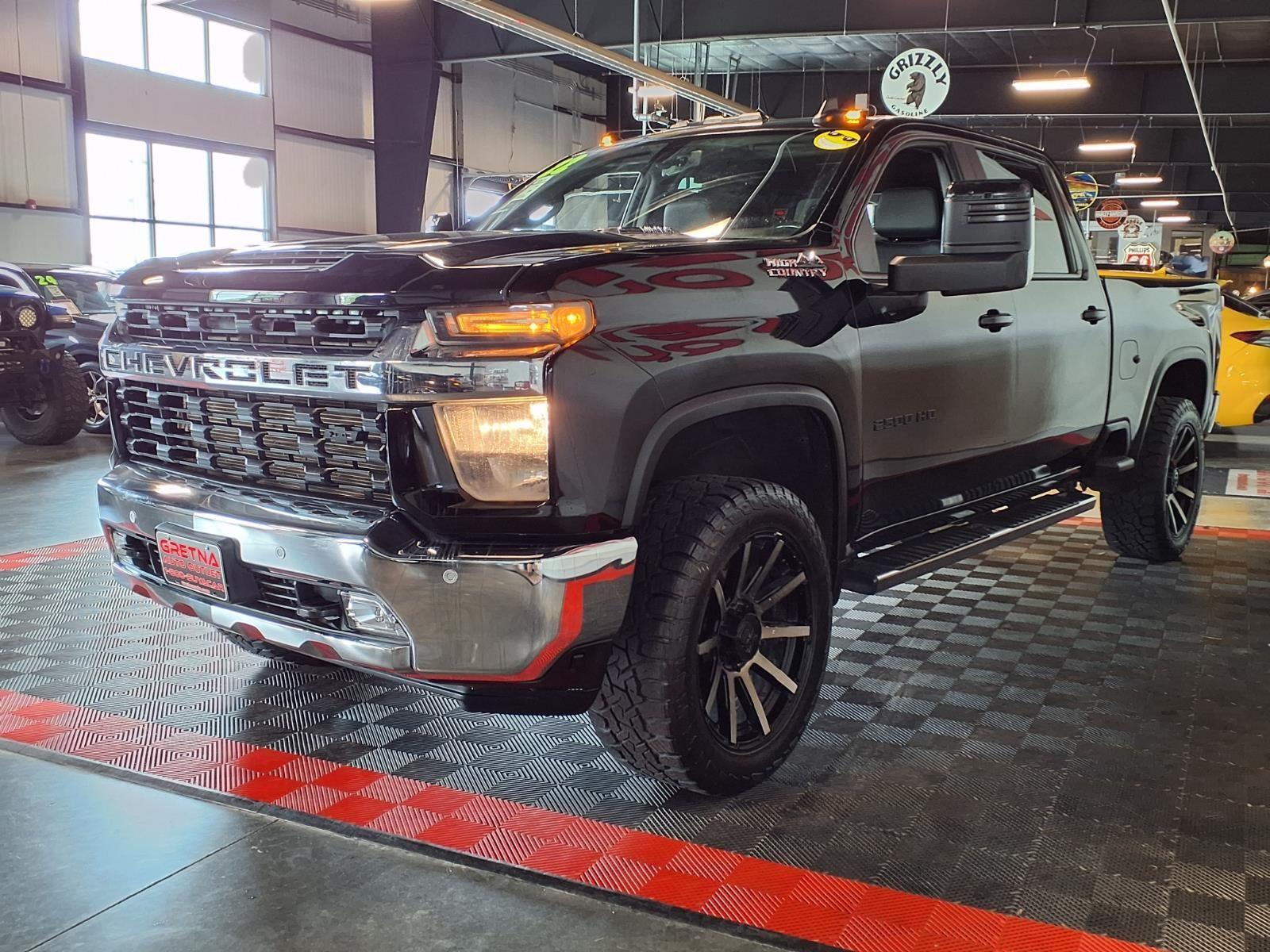 2022 Chevrolet Silverado 2500HD LT - BLACK exterior view 4