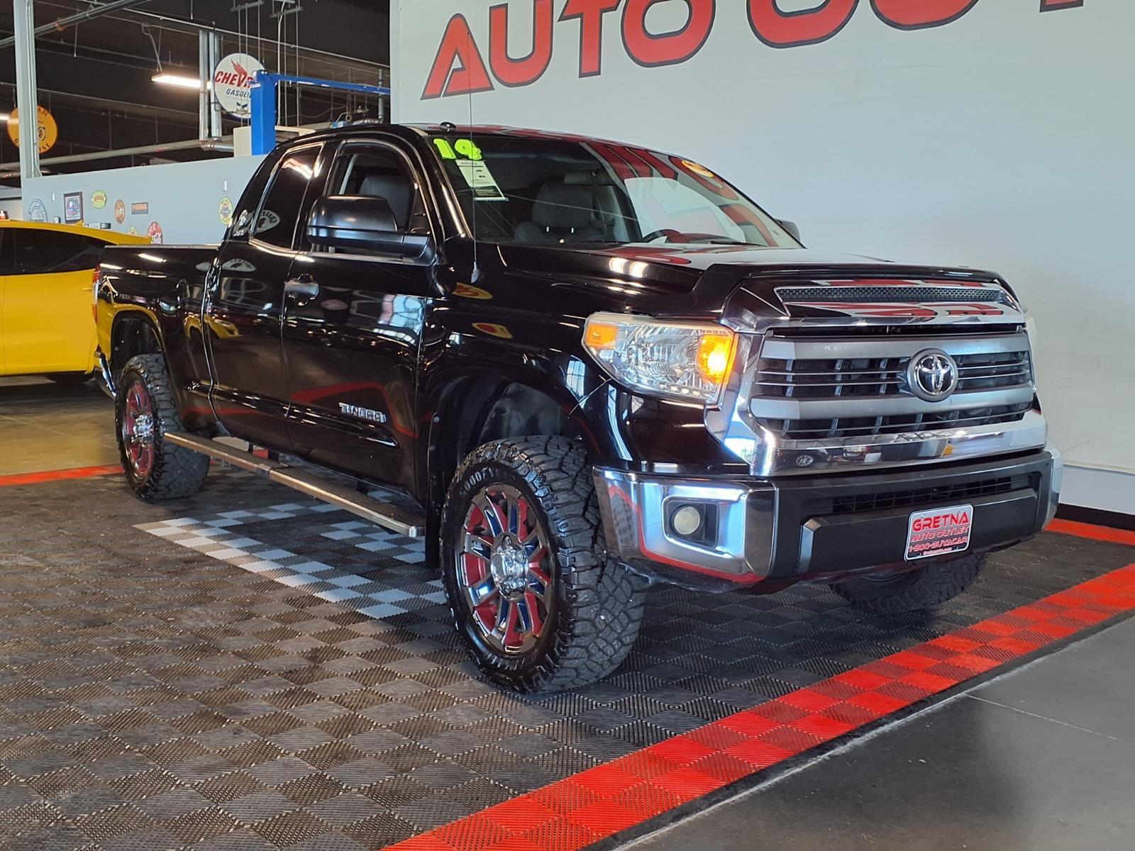 2014 TOYOTA TUNDRA - Black exterior view 2