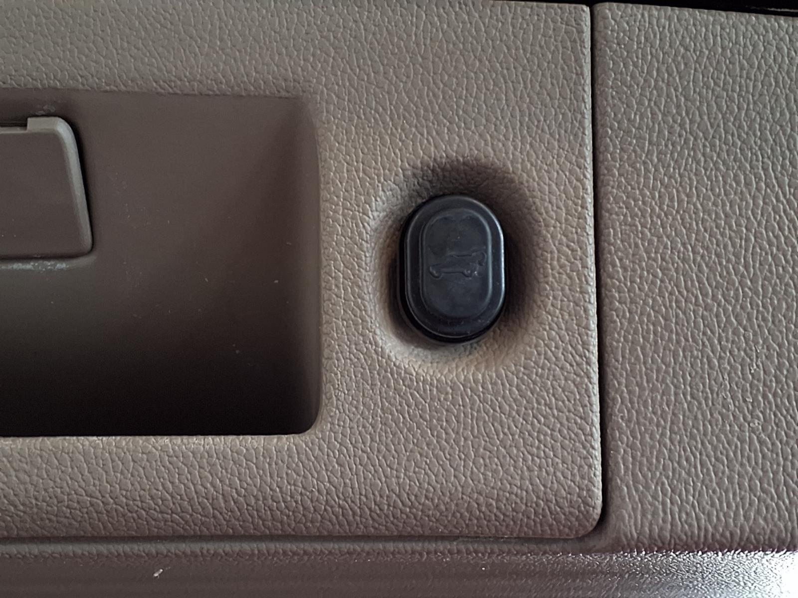 2015 Chevrolet Tahoe LTZ - Black exterior view 8